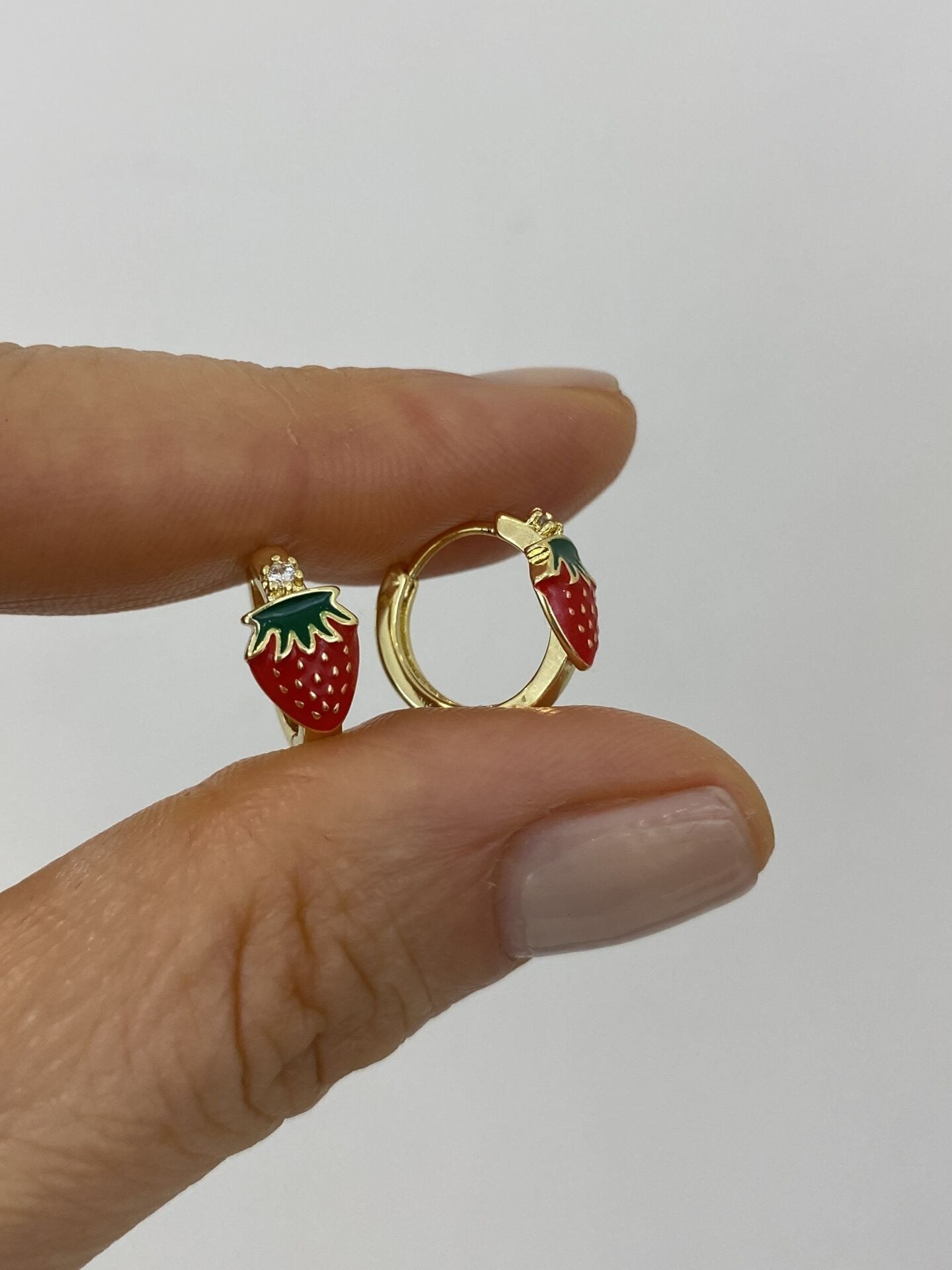 Özel Seri Çocuk Çilek Halka Küpe (İç çapı: 1cm)