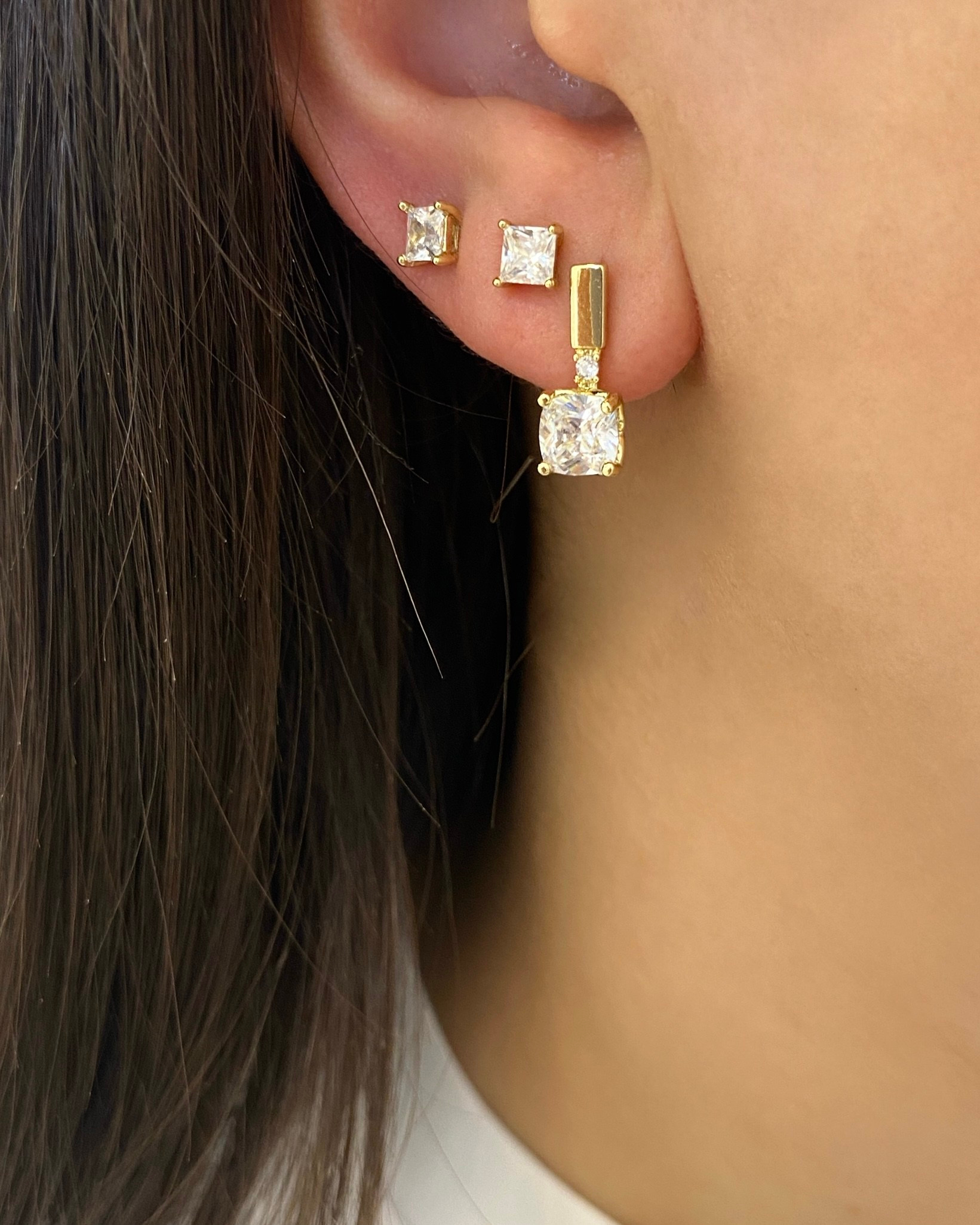 Özel Seri Swarovski Kare Taşlı Minimal Küpe