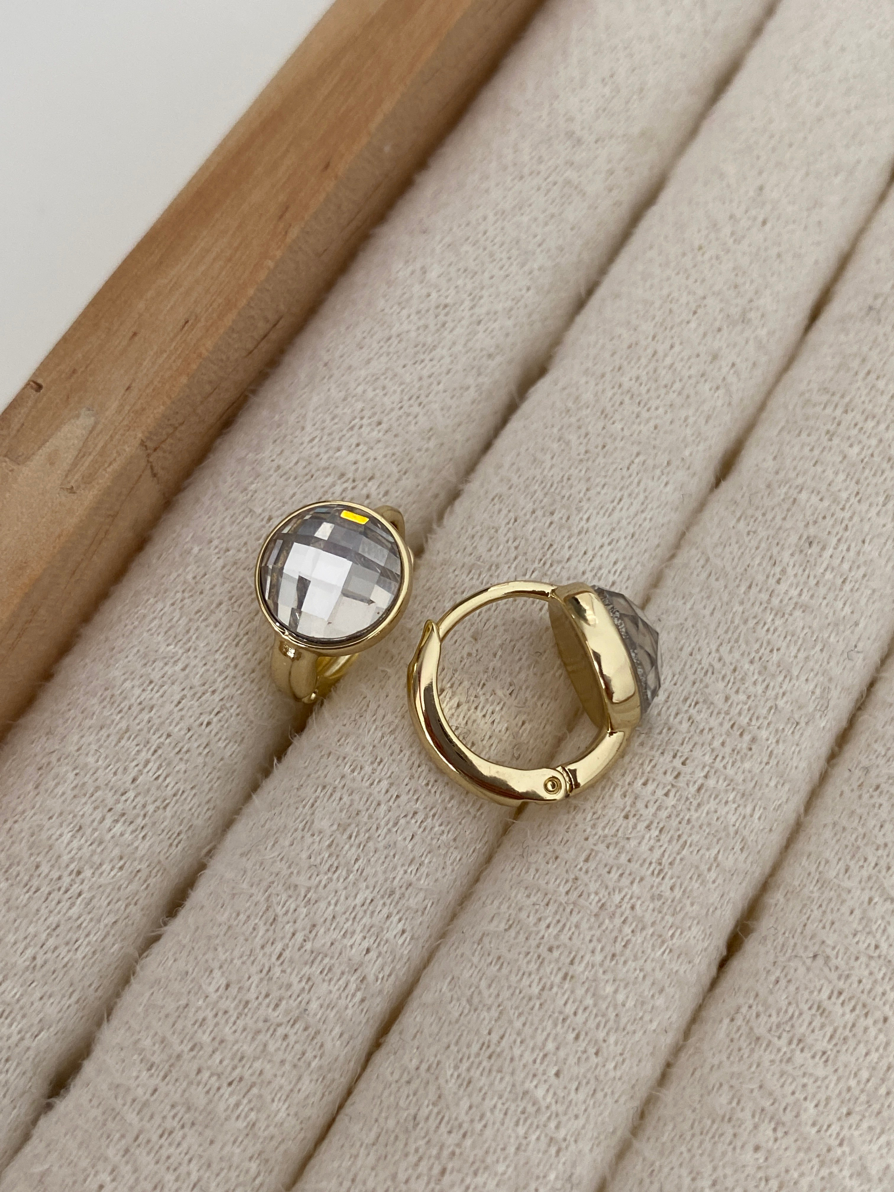 Özel Seri Swarovski  Oval Taşlı Düğme Küpe