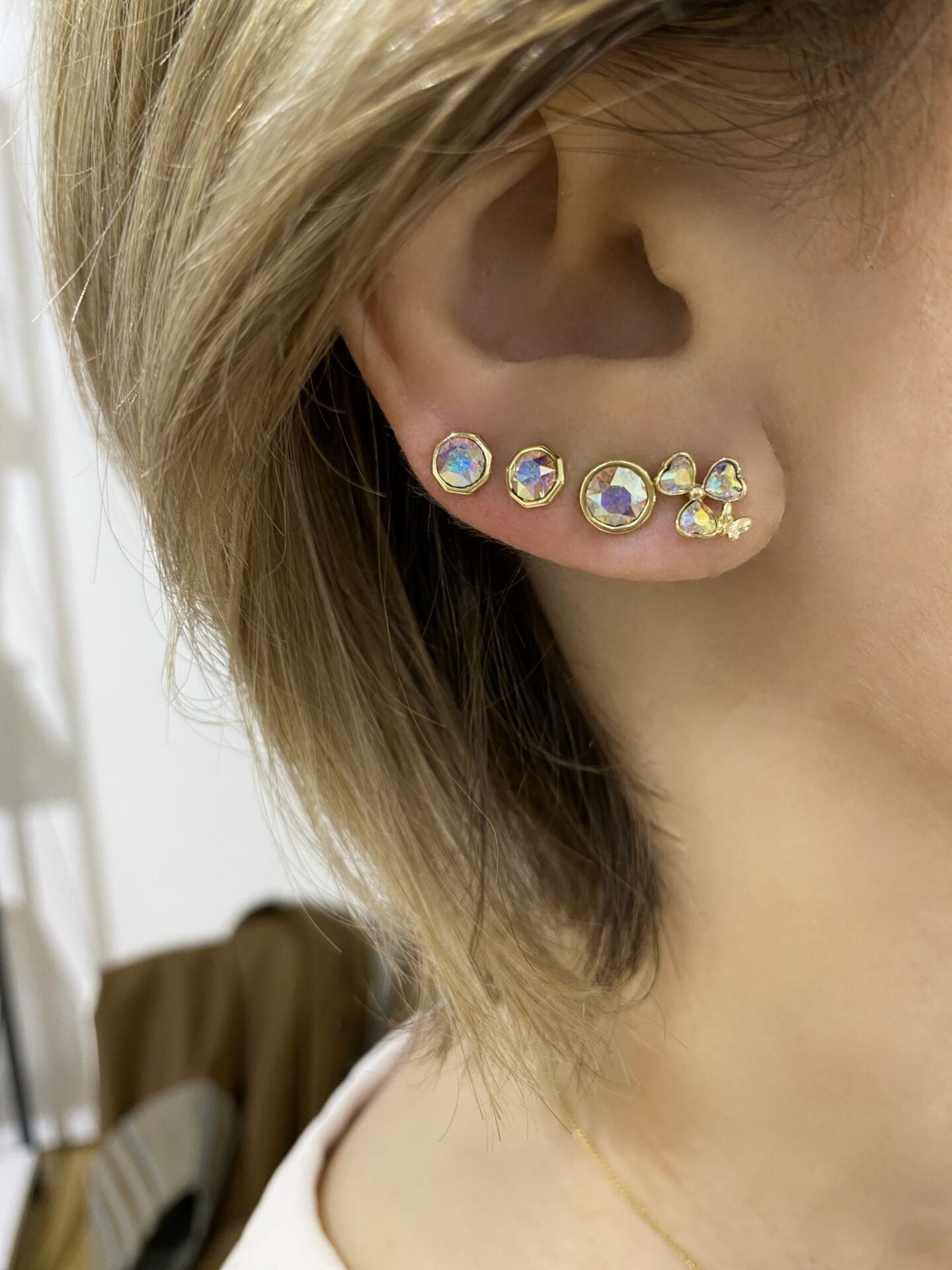Özel Seri Swarovski Taşlı Minimal Tek Taş Küpe