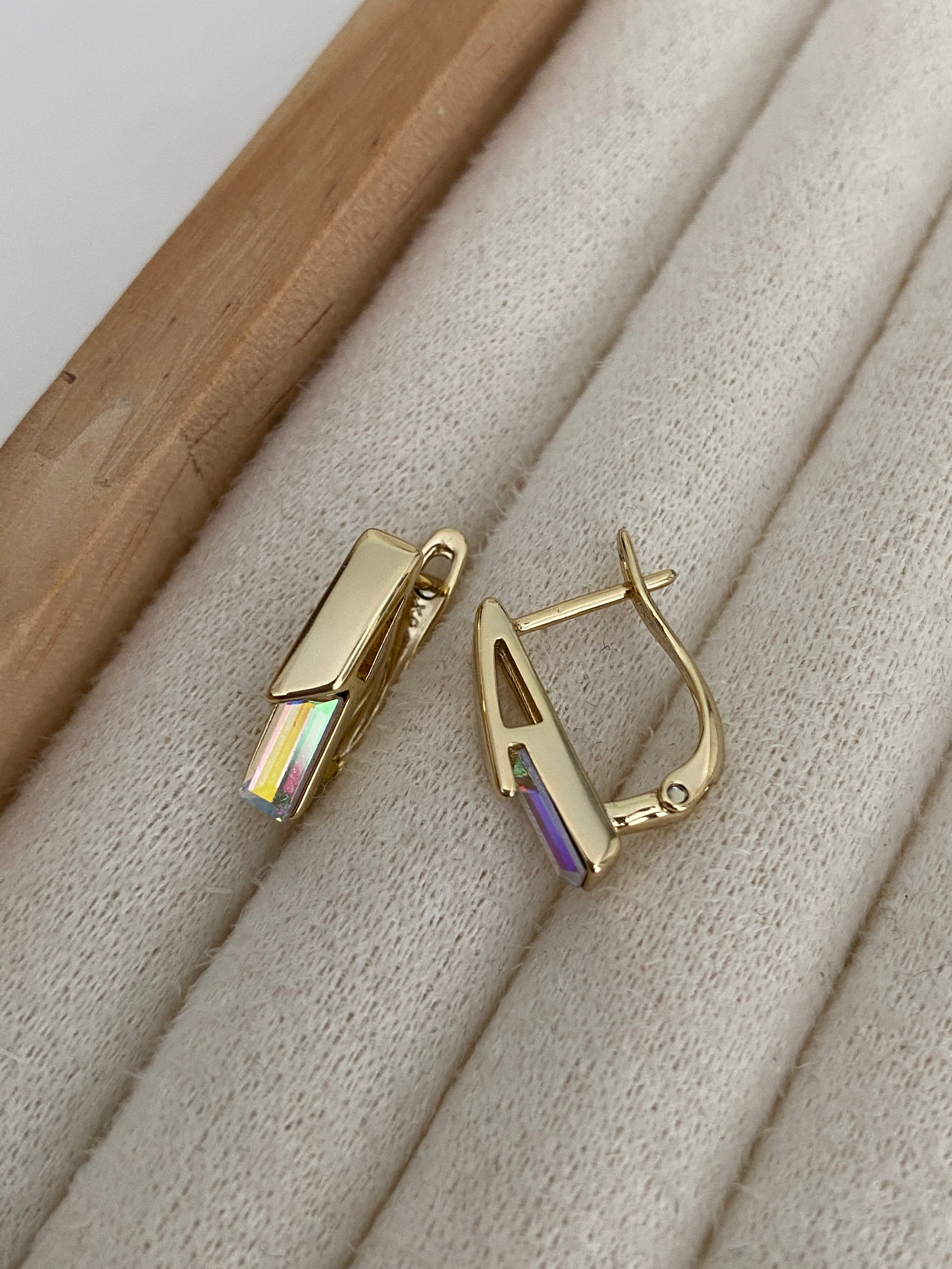 Özel Seri Swarovski Taşlı Sütun Halka Küpe