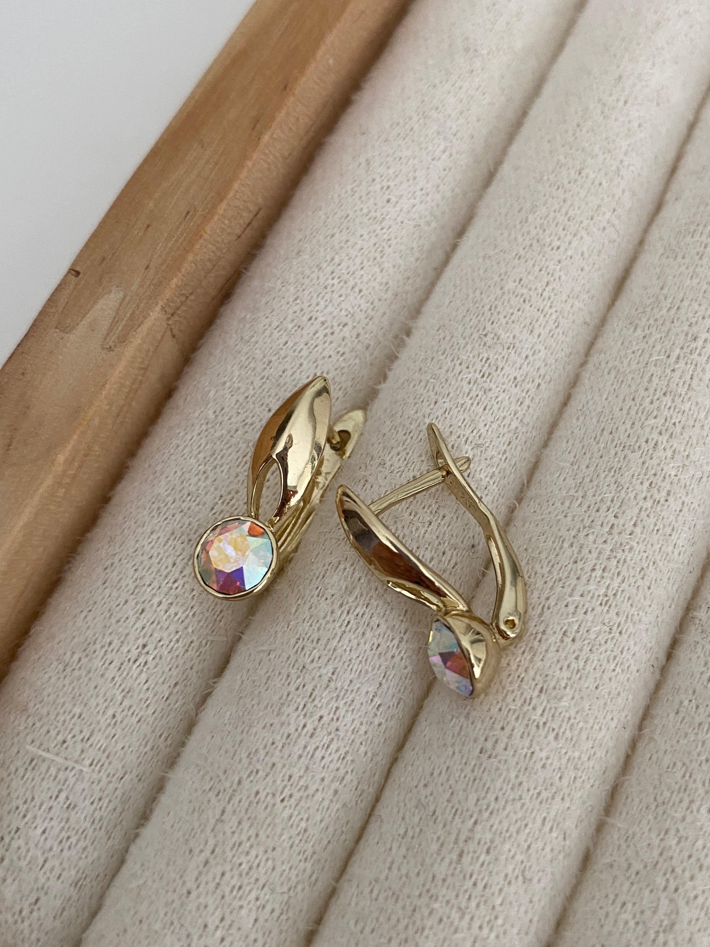 Özel Seri Swarovski Yuvarlak Tek Taşlı Çubuk Halka Küpe