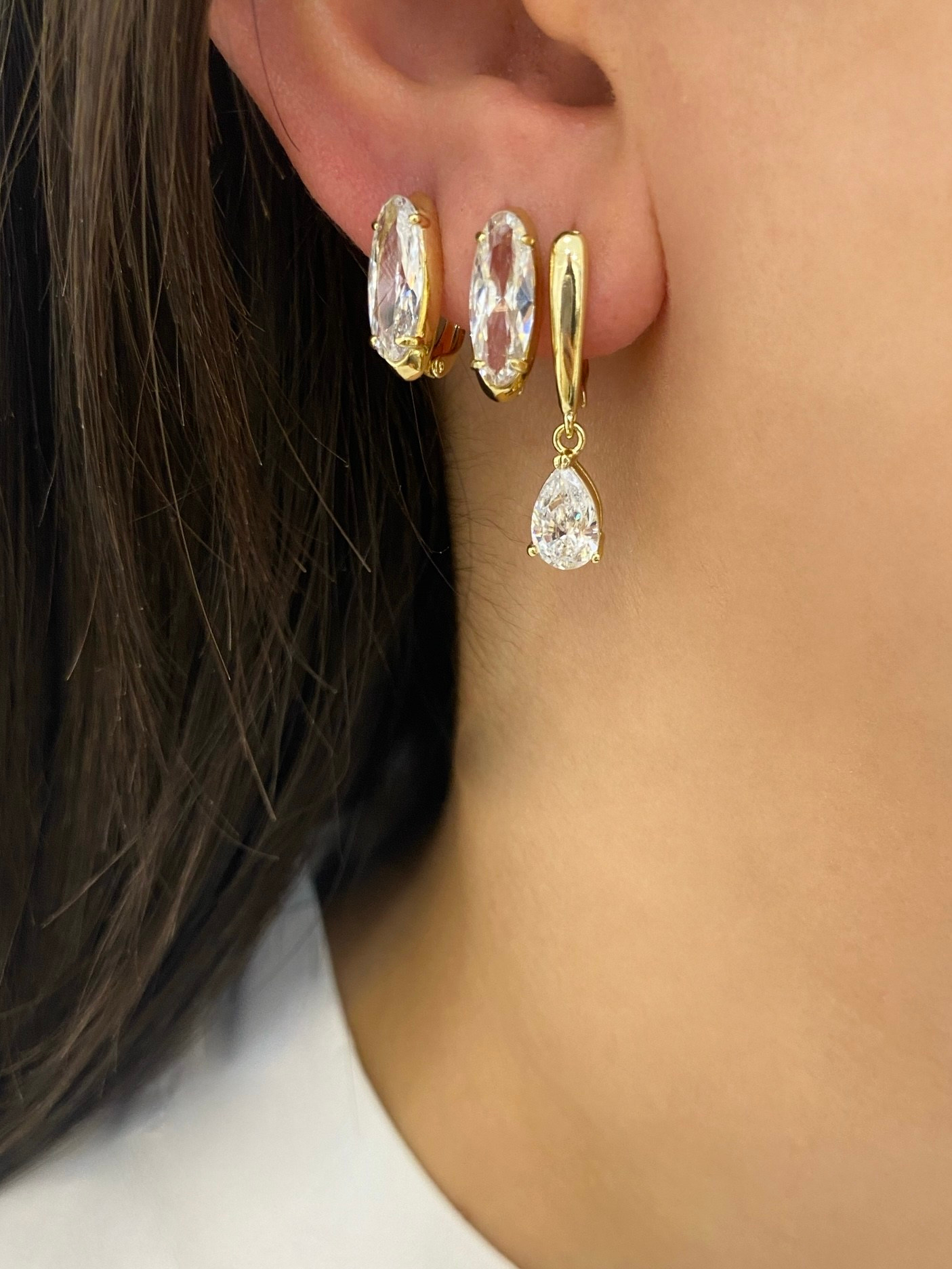 Özel Seri Tırnaklı Oval Taşlı Minimal Halka Küpe