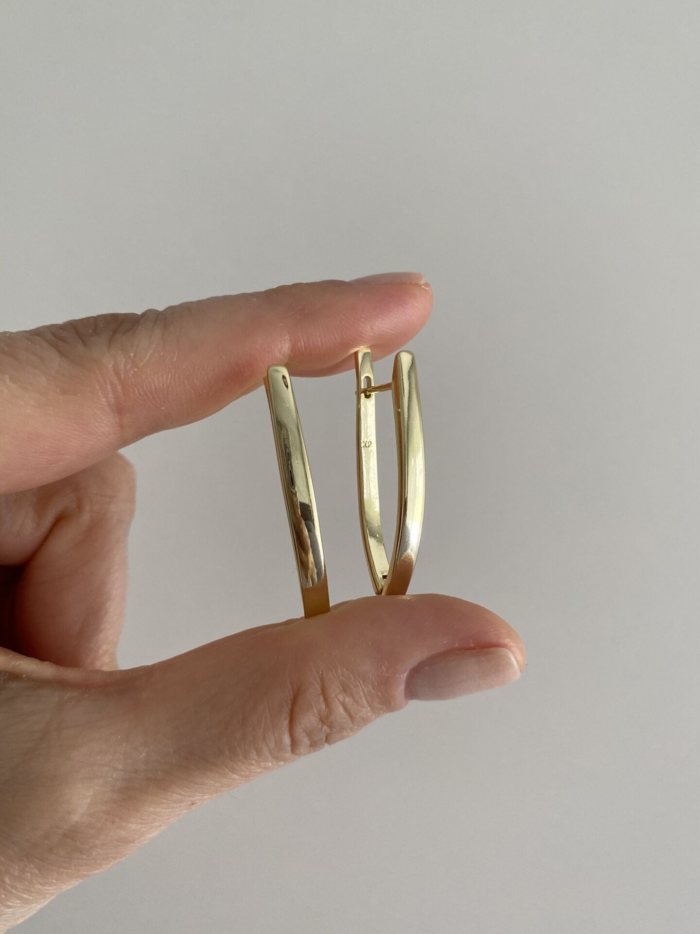 Özel Seri Uzun V Model Halka Küpe (İç boyu:2,7 cm)
