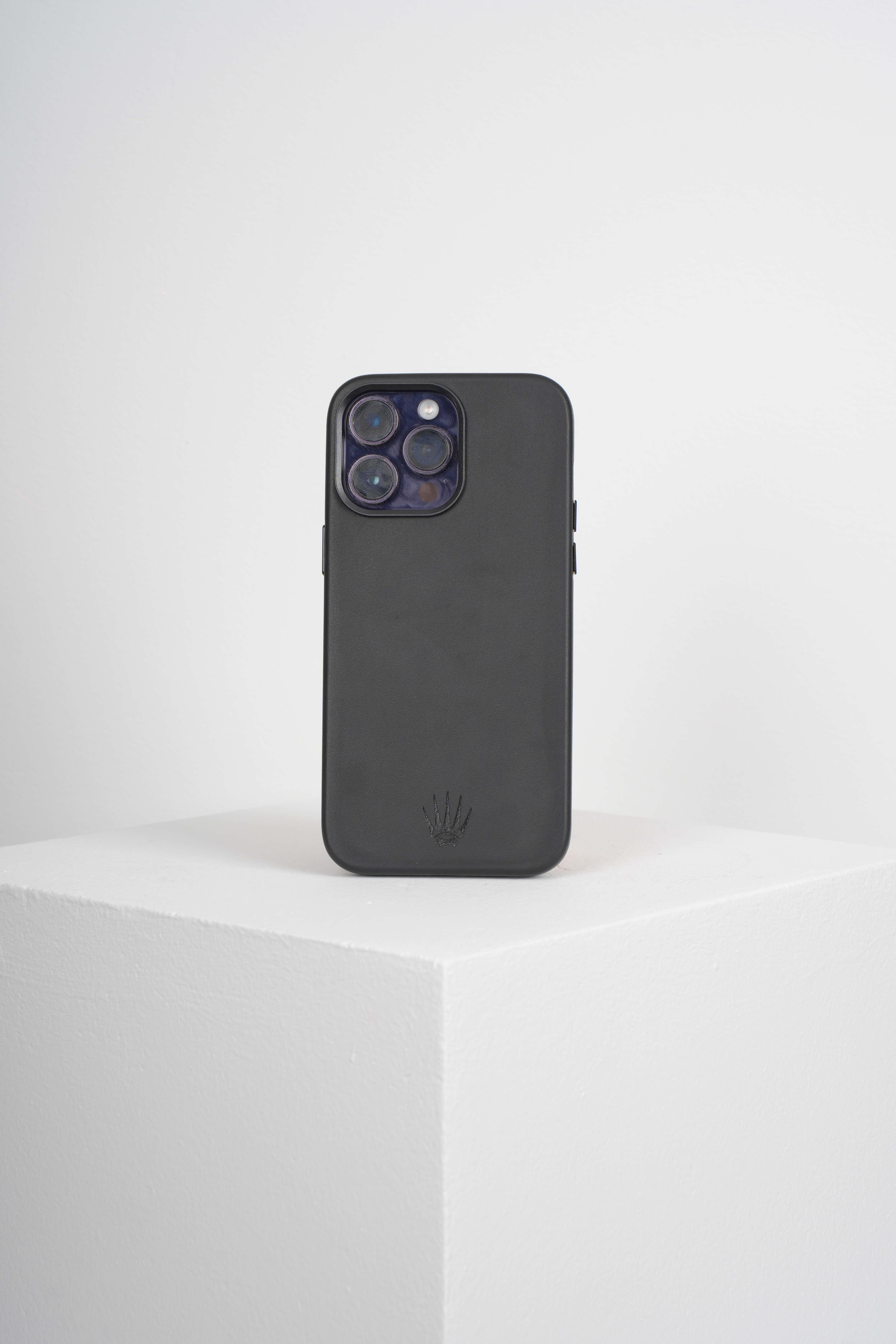 Triton Iphone 14 Pro Max Siyah Kılıf Magsafe Özellikli Deri Kılıf14 pro maxWATCHOFROYALTriton Triton Iphone 14 Pro Max Siyah Kılıf Magsafe Özellikli Deri Kılıf