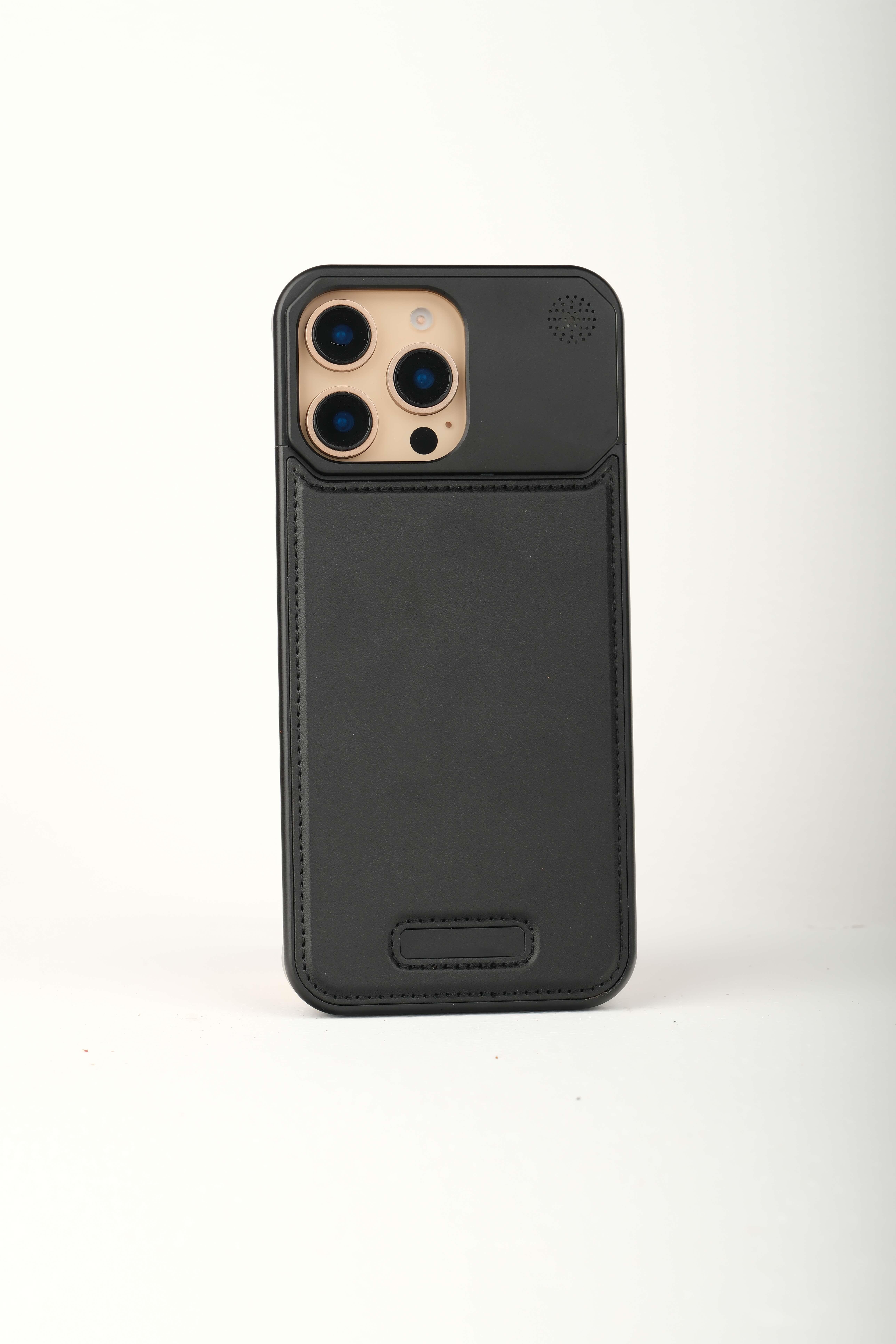 Therock 16 Pro Max Siyah Magsafe Özellikli Alüminyum Alaşımlı Hakiki Deri,Kokulu Metal Kızaklı Telefon Kılıfı16 Pro Max Telefon KılıfıWATCHOFROYALTherockTherock 16 Pro Max Siyah Magsafe Özellikli Alüminyum Alaşımlı Hakiki Deri,Kokulu Metal Kızaklı Telefon Kılıfı