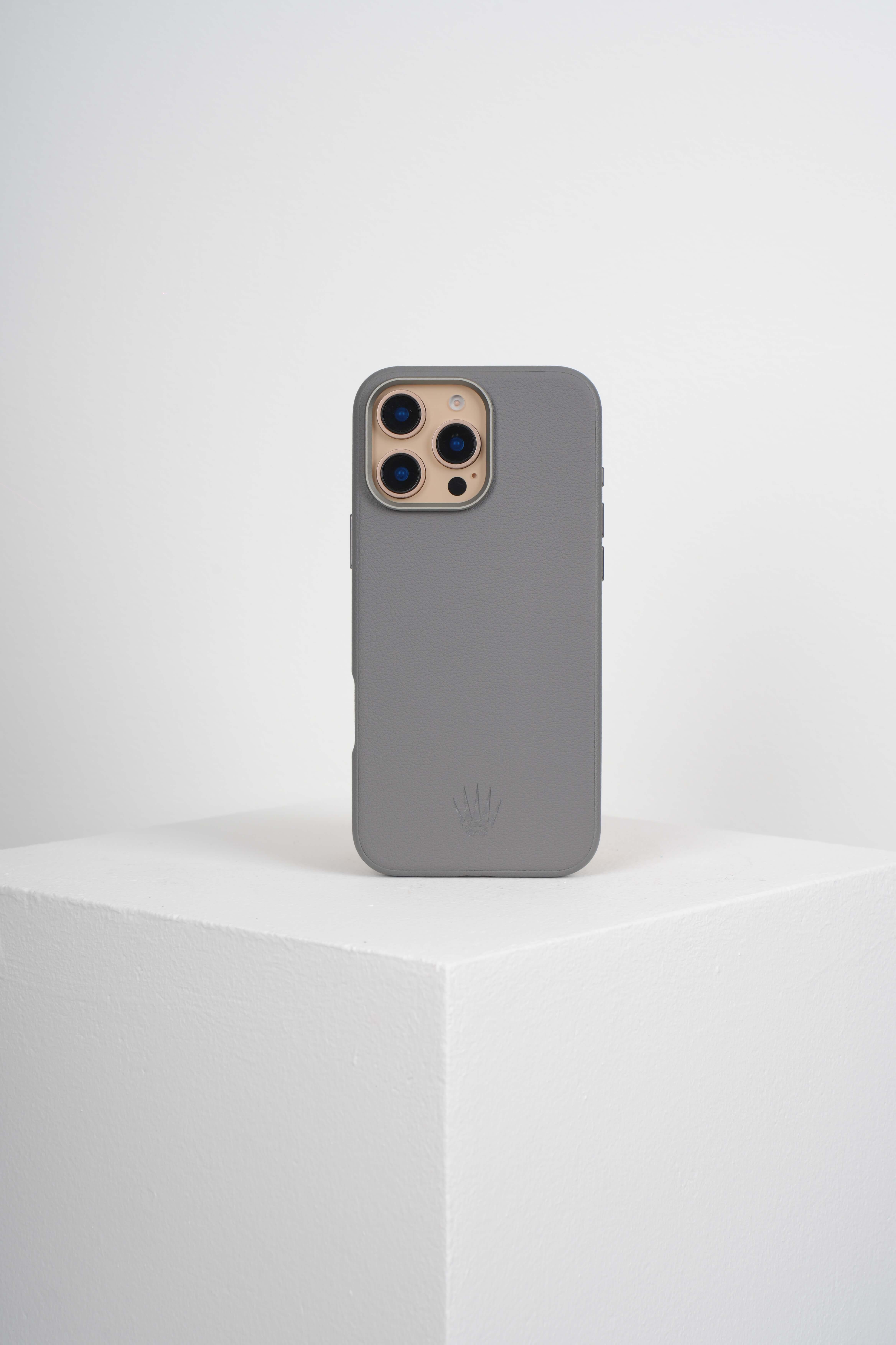 Luxe Iphone 16 Pro Max Gri Kılıf Magsafe Özellikli Deri Kılıf16 Pro MaxWATCHOFROYALluxeLuxe Iphone 16 Pro Max Gri Kılıf Magsafe Özellikli Deri Kılıf