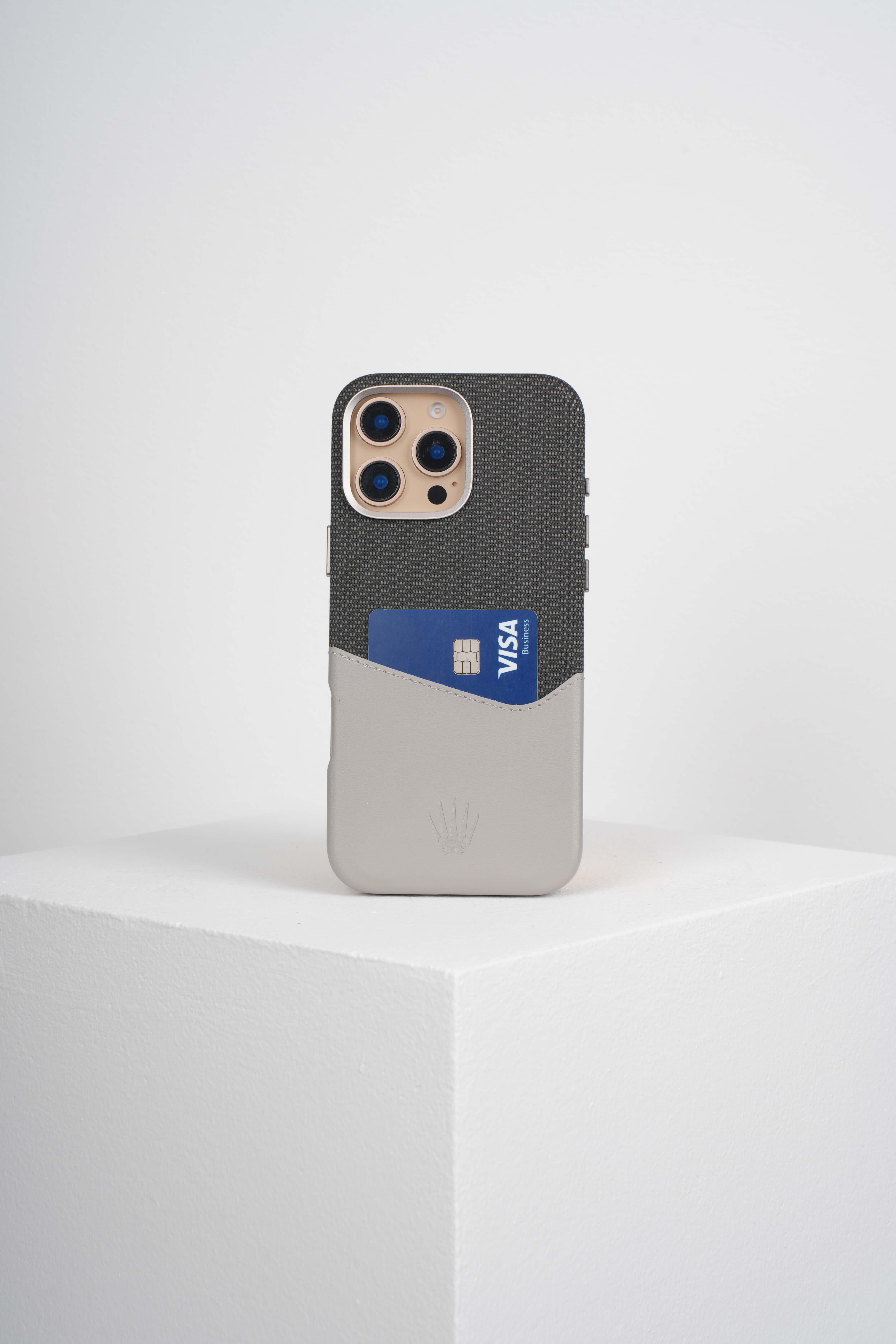 Nova Iphone 16 Pro Deri Kartlıklı Telefon Kılıfı Gri Şık ve Koruyucu16 ProWATCHOFROYALnovaNova Iphone 16 Pro Deri Kartlıklı Telefon Kılıfı Gri Şık ve Koruyucu