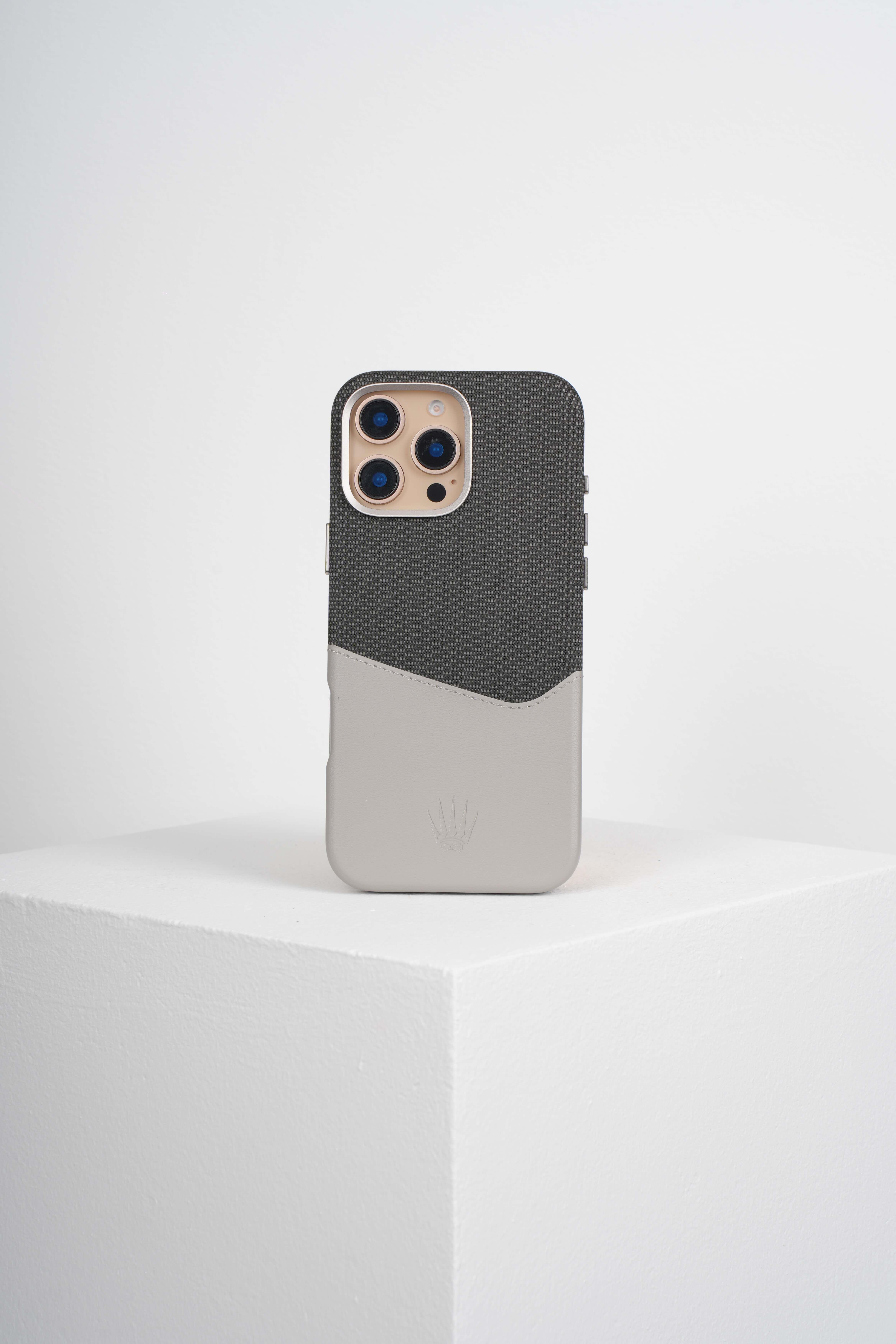 Nova Iphone 16 Pro Deri Kartlıklı Telefon Kılıfı Gri Şık ve Koruyucu16 ProWATCHOFROYALnovaNova Iphone 16 Pro Deri Kartlıklı Telefon Kılıfı Gri Şık ve Koruyucu