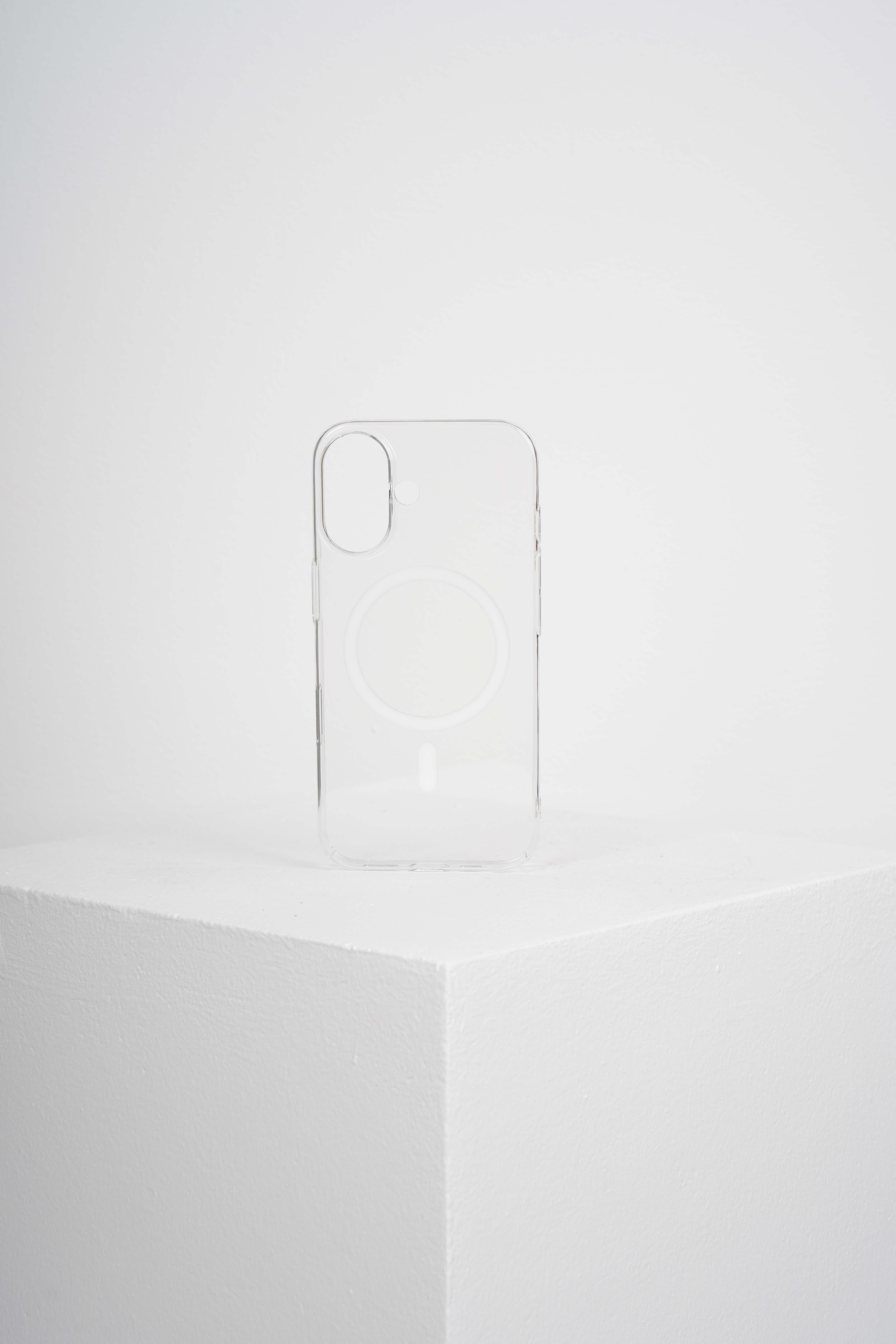 Noble Iphone 16 Kılıf Magsafe Özellikli Şeffaf Sert Pc Embos Kapak 16WATCHOFROYALnobleNoble Iphone 16 Kılıf Magsafe Özellikli Şeffaf Sert Pc Embos Kapak 