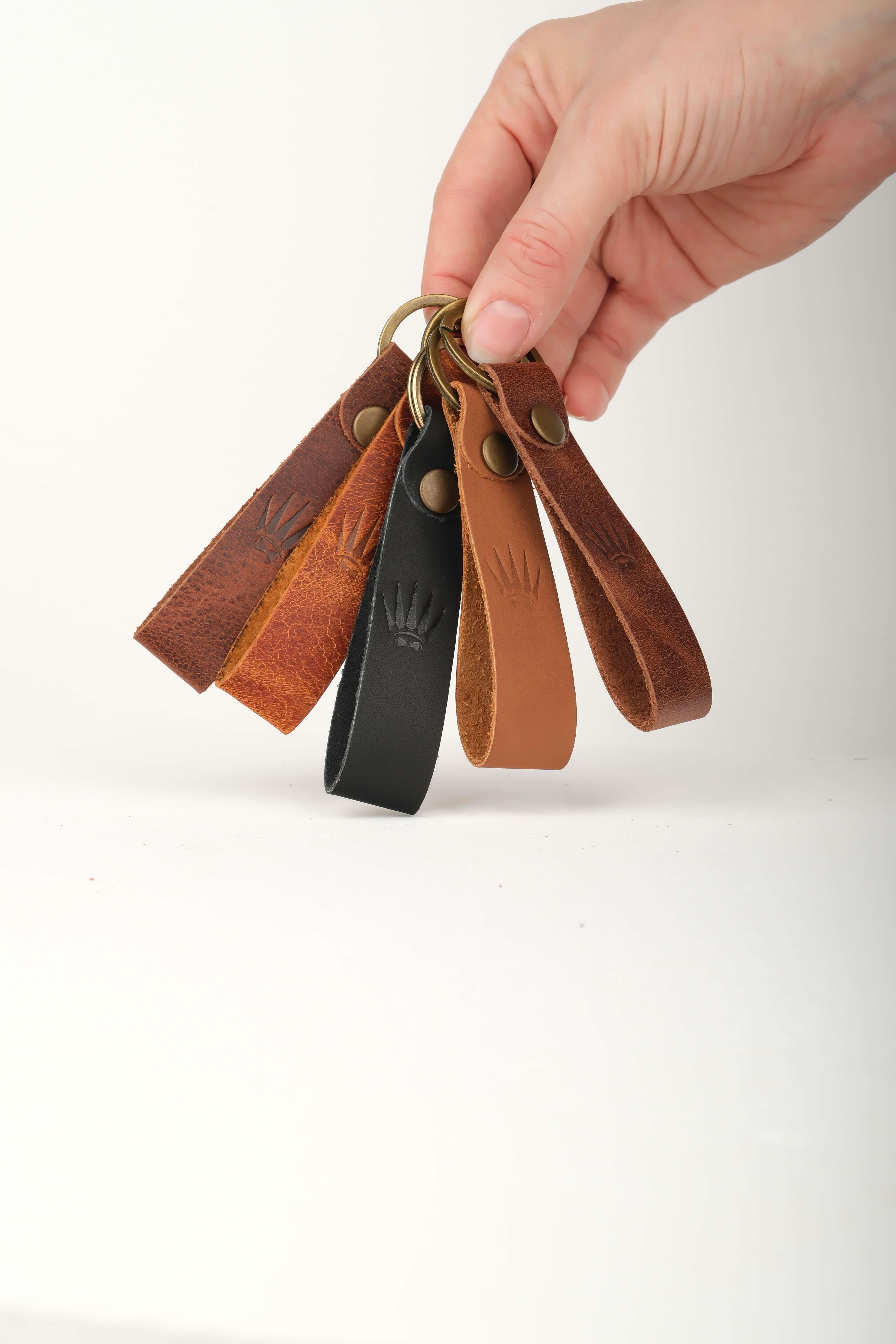 BOULDER CRAZY BLACK KEY CHAINKey ChainWATCHOFROYALBOULDERANHTRLKTCRZBLCKBOULDER CRAZY BLACK KEY CHAIN