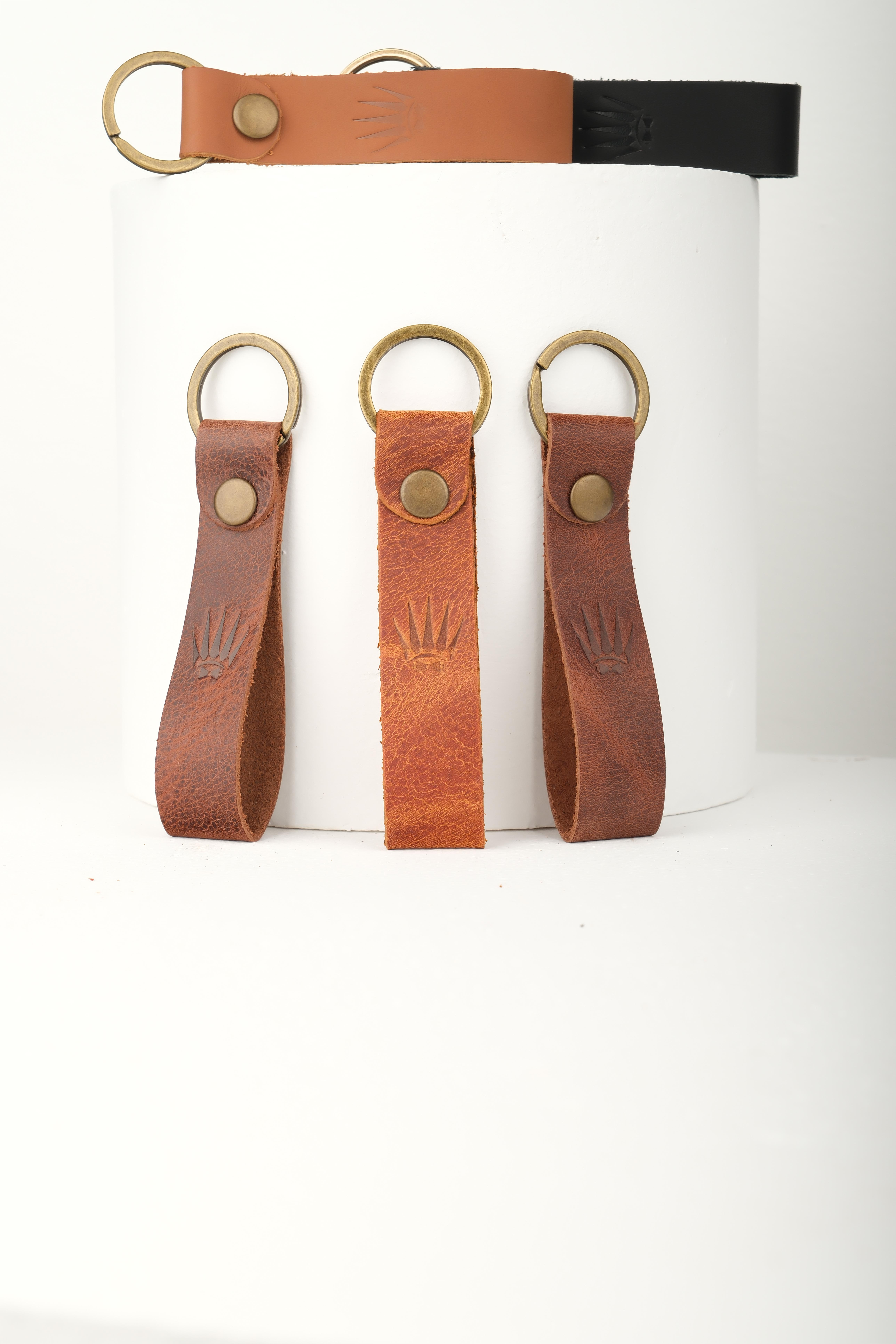 BOULDER TIGUAN TAN KEY CHAINKey ChainWATCHOFROYALBOULDERANHTRLKTGNTBBOULDER TIGUAN TAN KEY CHAIN