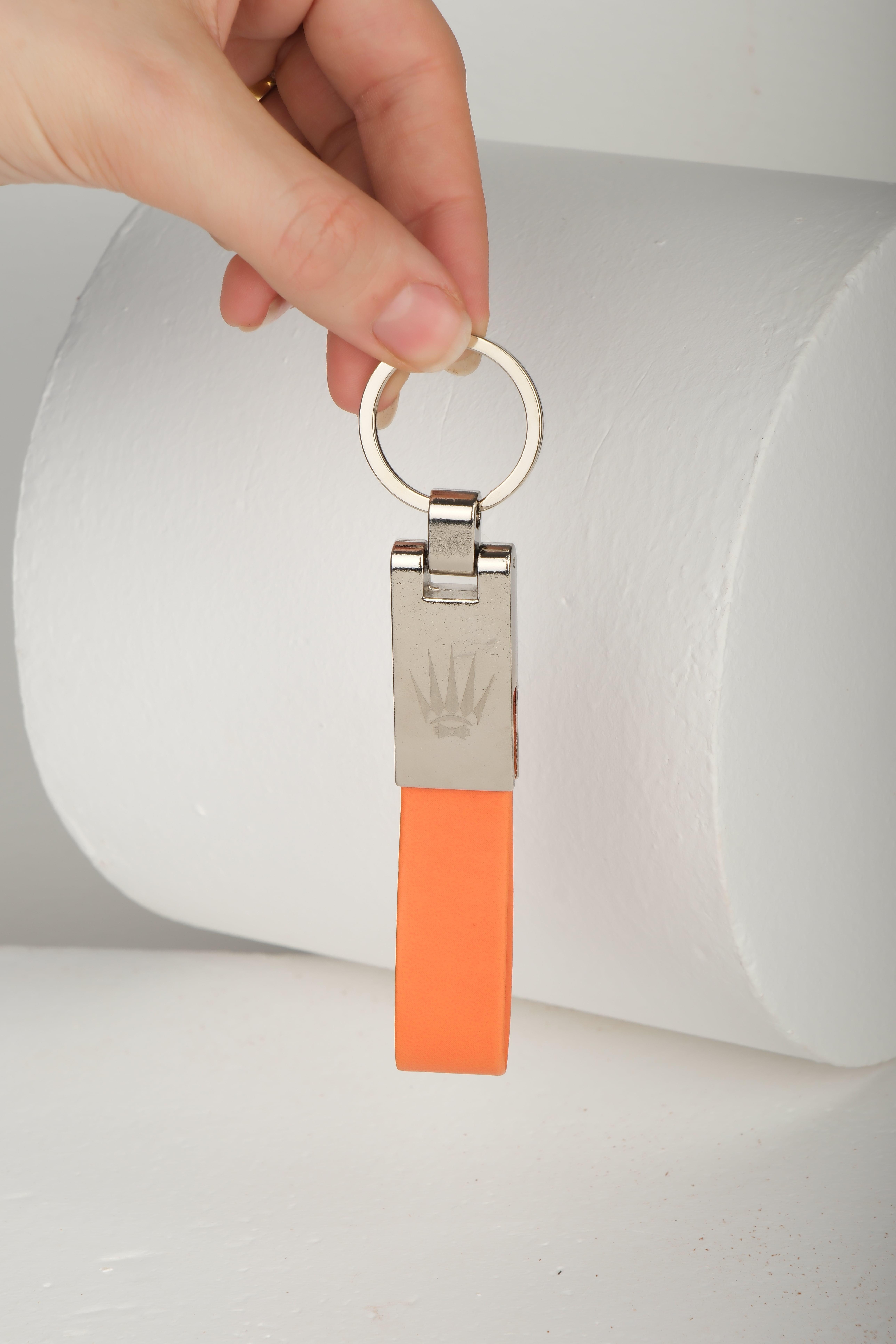 Keynote Turuncu AnahtarlıkAnahtarlıkWATCHOFROYALKeynoteKeynote Turuncu Anahtarlık