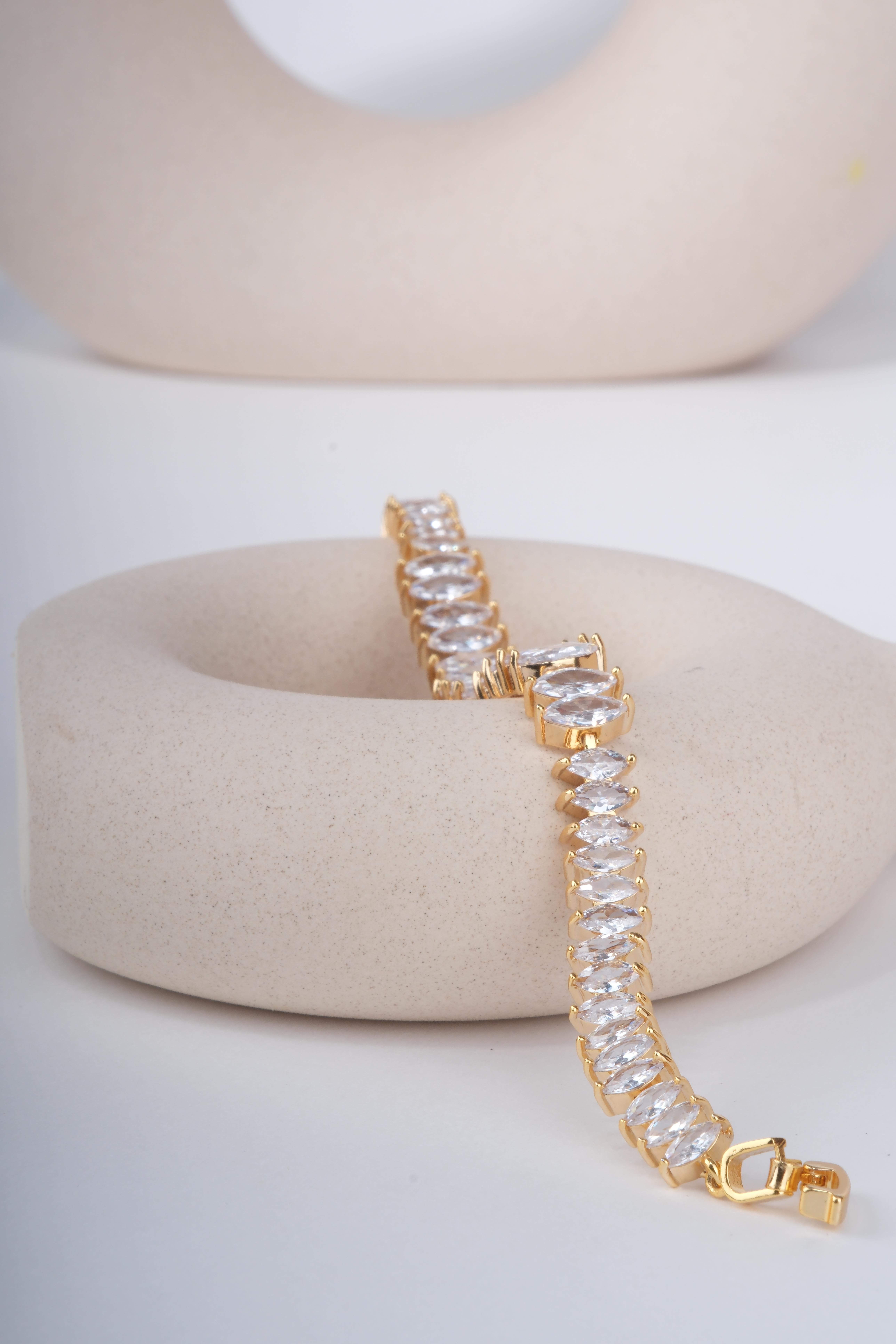 RUBINO ÇELİK BİLEKLİKBİLEKLİKWATCHOFROYALRUBINORUBINO ÇELİK BİLEKLİK