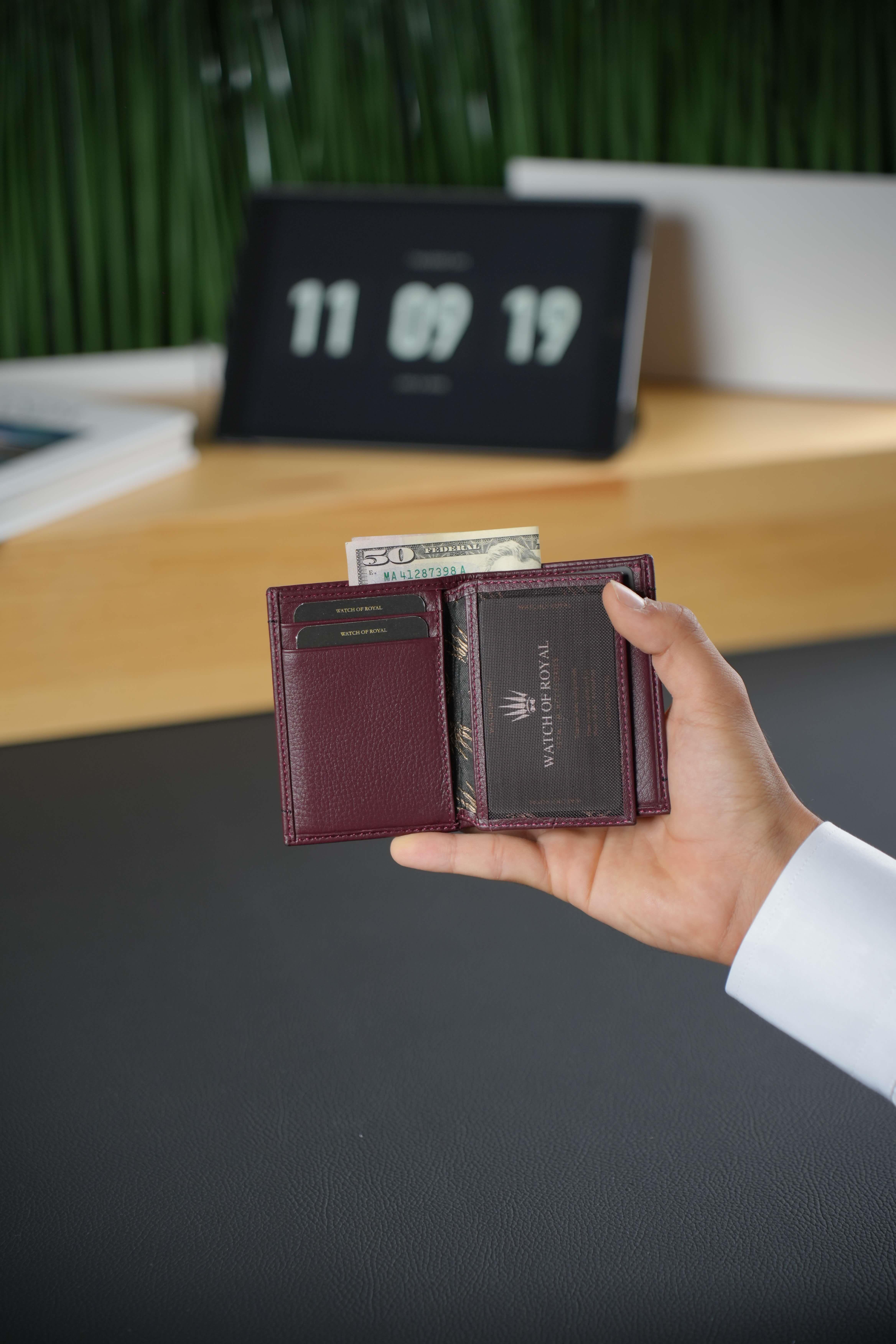 %100 Hakiki Deri Bordo Cüzdan 8 Kart Bölmeli Hafif ve Minimalist Tasarım, Modern Dikiş Detaylı BorisWalletWATCHOFROYALBORİS%100 Hakiki Deri Bordo Cüzdan 8 Kart Bölmeli Hafif ve Minimalist Tasarım, Modern Dikiş Detaylı Boris