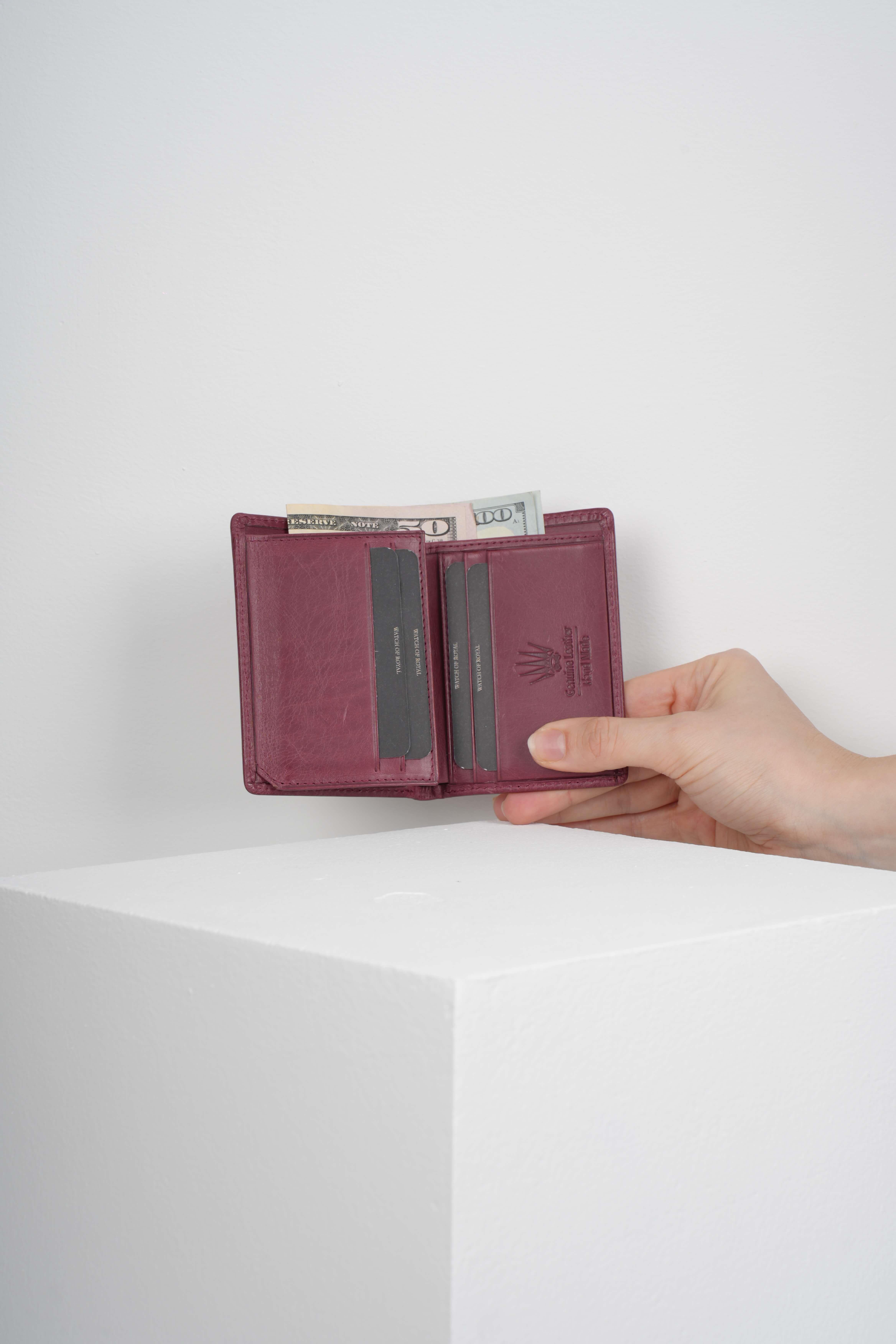 CHESTER BURGUNDY GENUINE LEATHER WALLETWalletWATCHOFROYALCHSTRBRDCHESTER BURGUNDY GENUINE LEATHER WALLET