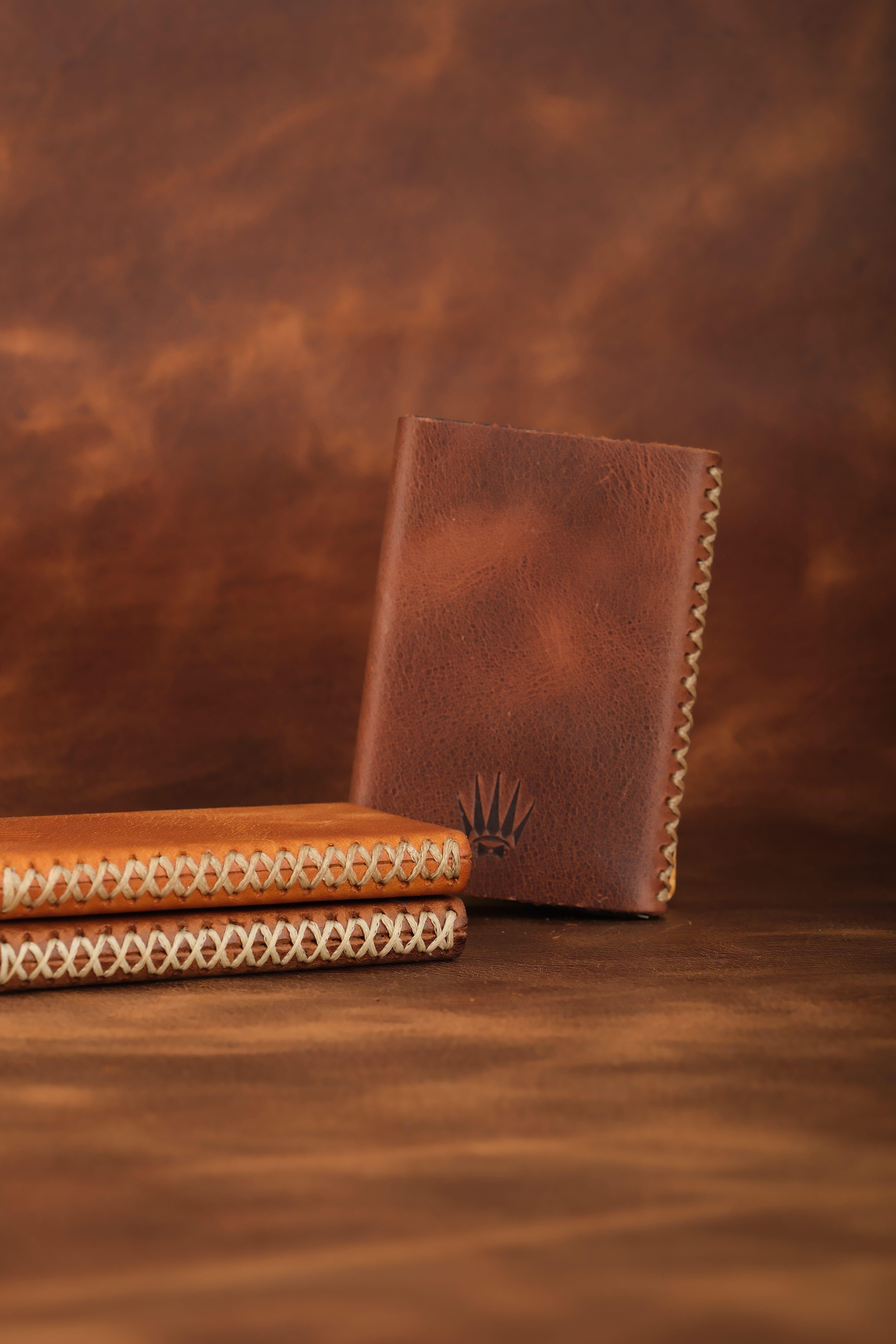 Cortex Slim Clot Kahve Hakiki Deri Bölmeli Kızaklı Mekanizmalı Kartlık WalletWATCHOFROYALCortexCortex Slim Clot Kahve Hakiki Deri Bölmeli Kızaklı Mekanizmalı Kartlık 