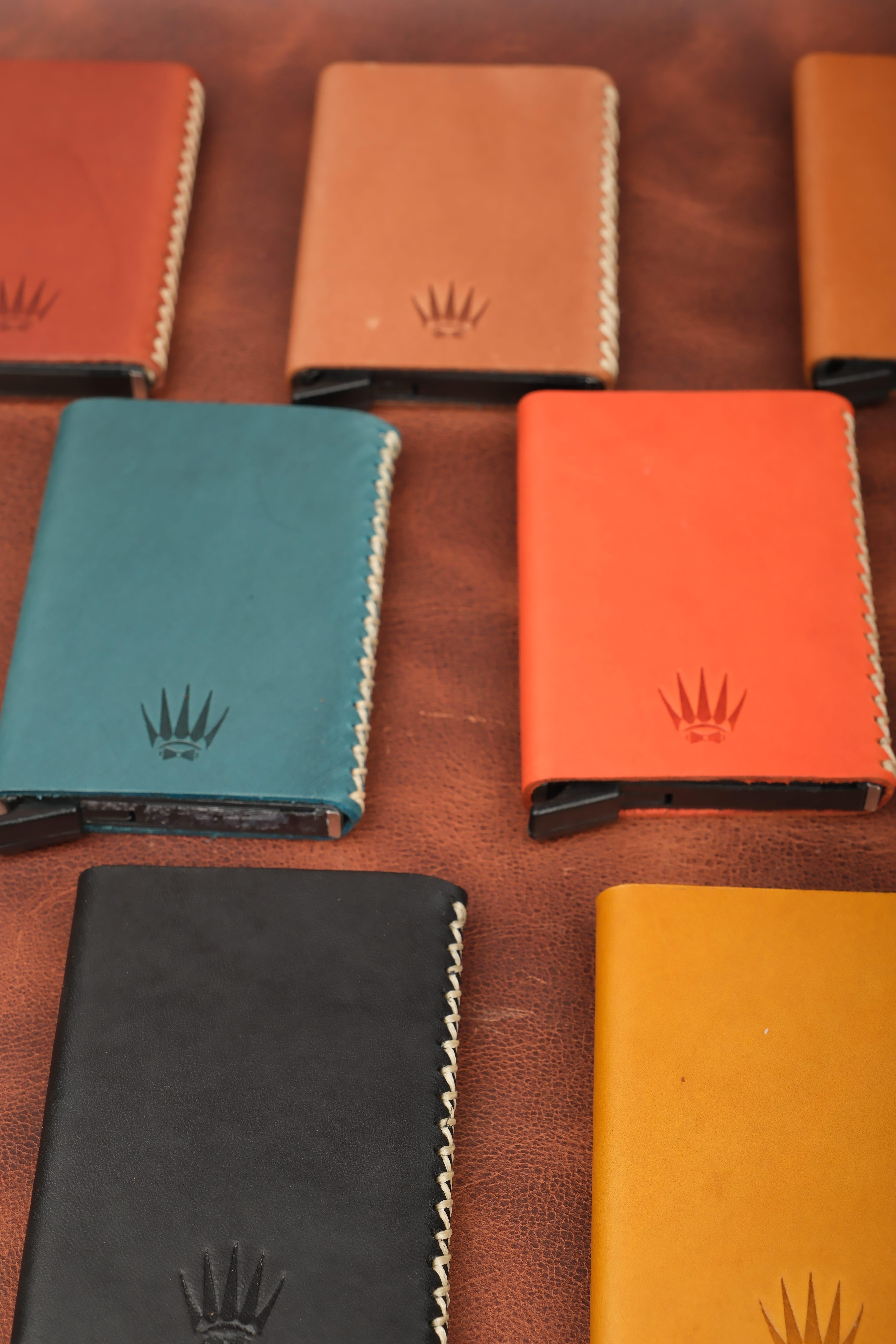 Hediye Seti Hakiki Deri Buttero Taba Mekanizmalı Kartlık&AnahtarlıkCüzdan ve KartlıkWATCHOFROYALCortexHediye Seti Hakiki Deri Buttero Taba Mekanizmalı Kartlık&Anahtarlık