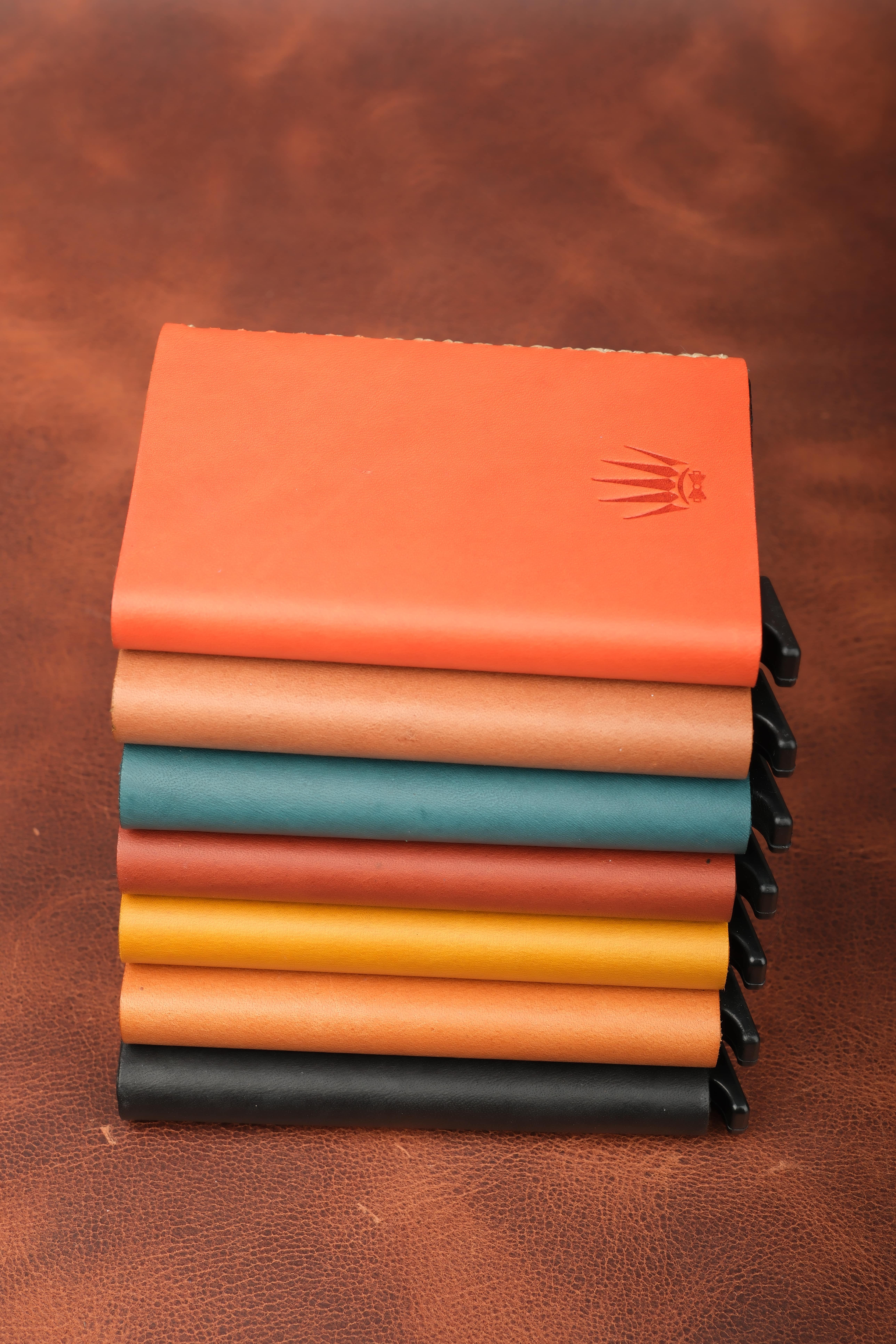 Hediye Seti Hakiki Deri Buttero Kiremit Mekanizmalı Kartlık&AnahtarlıkCüzdan ve KartlıkWATCHOFROYALCortexHediye Seti Hakiki Deri Buttero Kiremit Mekanizmalı Kartlık&Anahtarlık