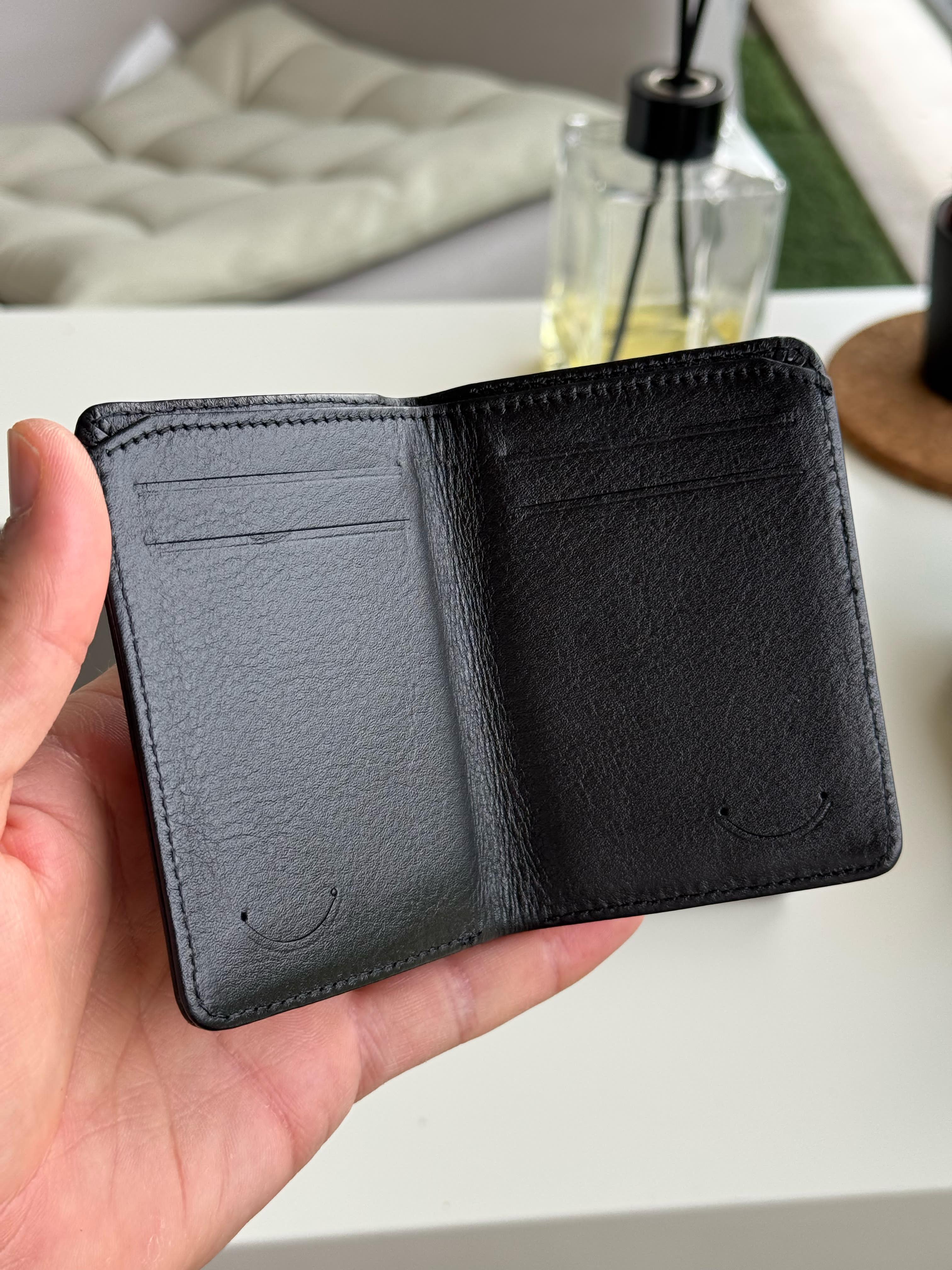 Dublin Siyah Cüzdan KartlıkCüzdan ve KartlıkWATCHOFROYALDublinDublin Siyah Cüzdan Kartlık