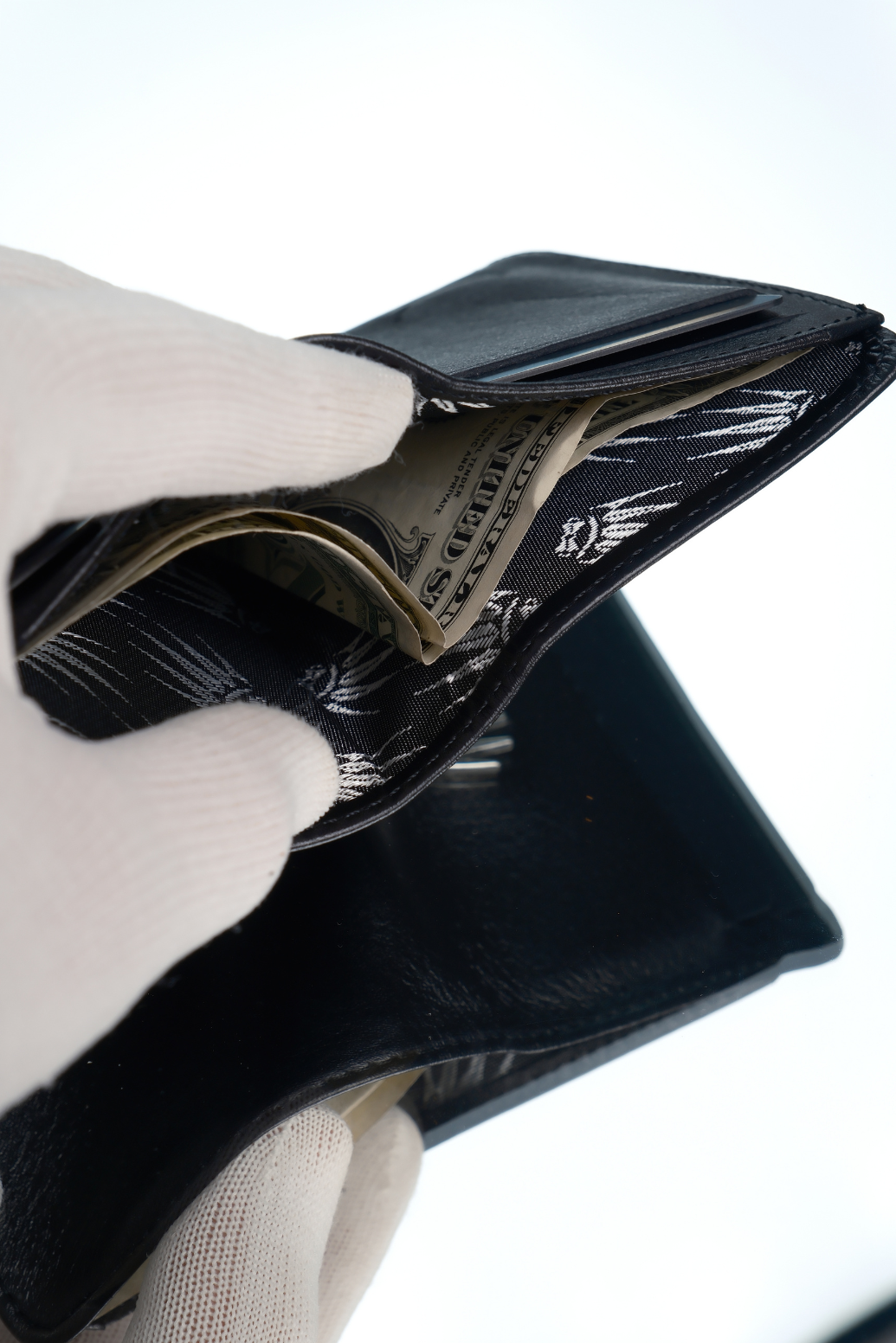 Dublin Siyah Cüzdan KartlıkCüzdan ve KartlıkWATCHOFROYALDublinDublin Siyah Cüzdan Kartlık