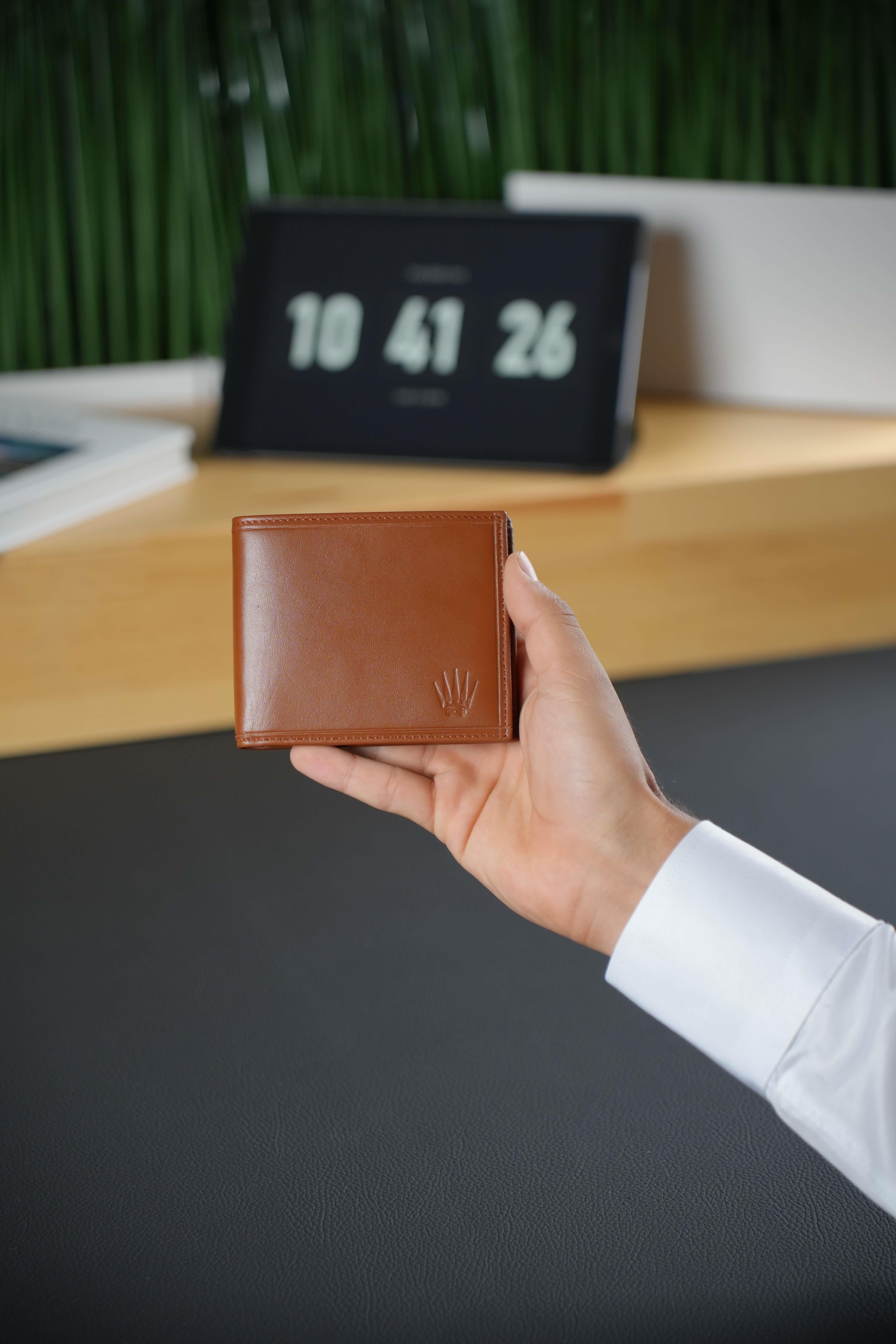 Hakiki Deri Cüzdan Taba 13 Kart Bölmeli Şeffaf Kimlik ve Ehliyet Alanı, Çift Para Bölmeli,Dikiş Detaylı Yumuşak Deri KevınCüzdan ve KartlıkWATCHOFROYALKEVINHakiki Deri Cüzdan Taba 13 Kart Bölmeli Şeffaf Kimlik ve Ehliyet Alanı, Çift Para Bölmeli,Dikiş Detaylı Yumuşak Deri Kevın