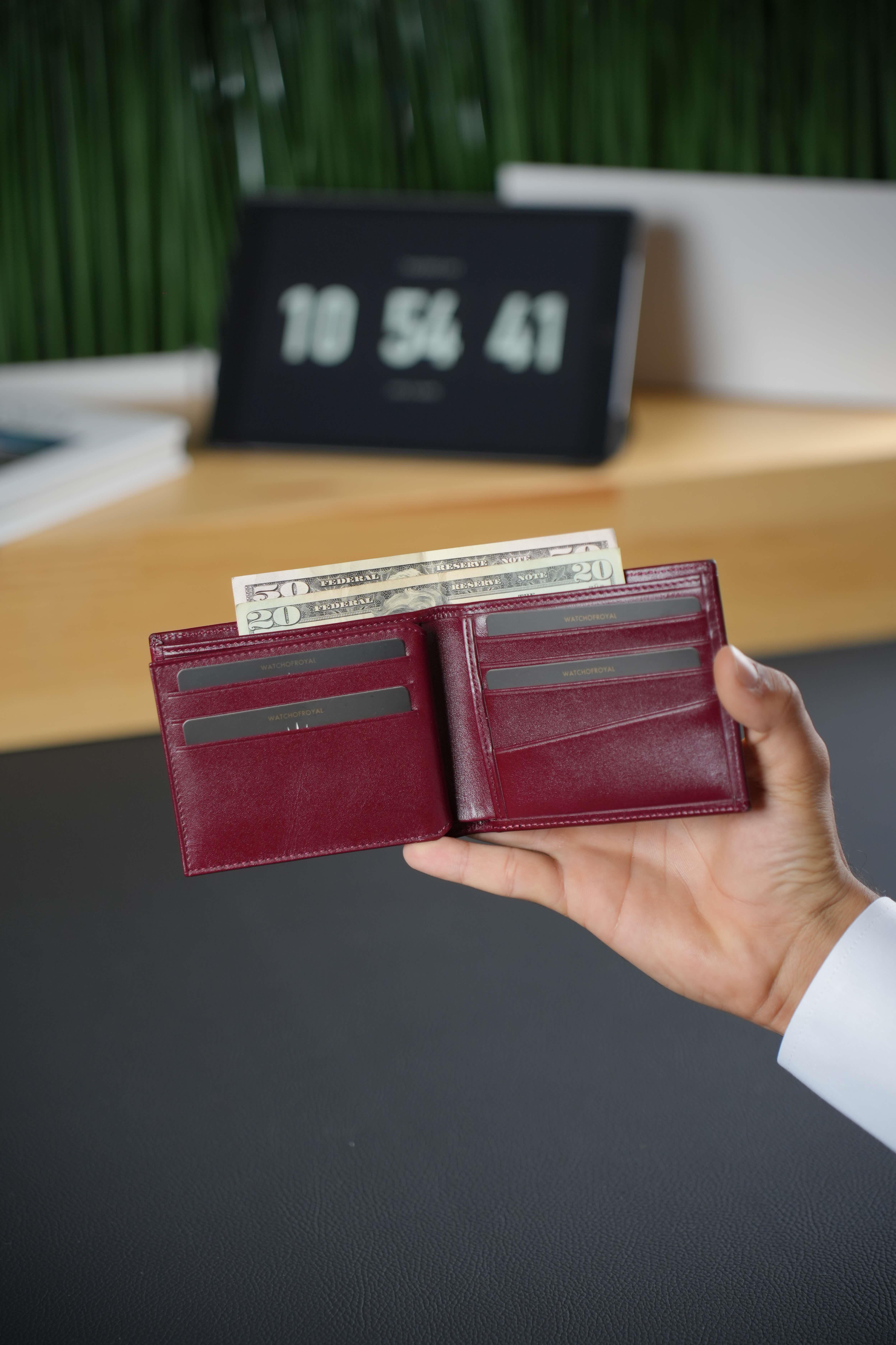 Hakiki Deri Cüzdan Bordo 13 Kart Bölmeli  Şeffaf Kimlik ve Ehliyet Alanı, Çift Para Bölmeli,Dikiş Detaylı Yumuşak Deri KevınCüzdan ve KartlıkWATCHOFROYALKEVINHakiki Deri Cüzdan Bordo 13 Kart Bölmeli  Şeffaf Kimlik ve Ehliyet Alanı, Çift Para Bölmeli,Dikiş Detaylı Yumuşak Deri Kevın