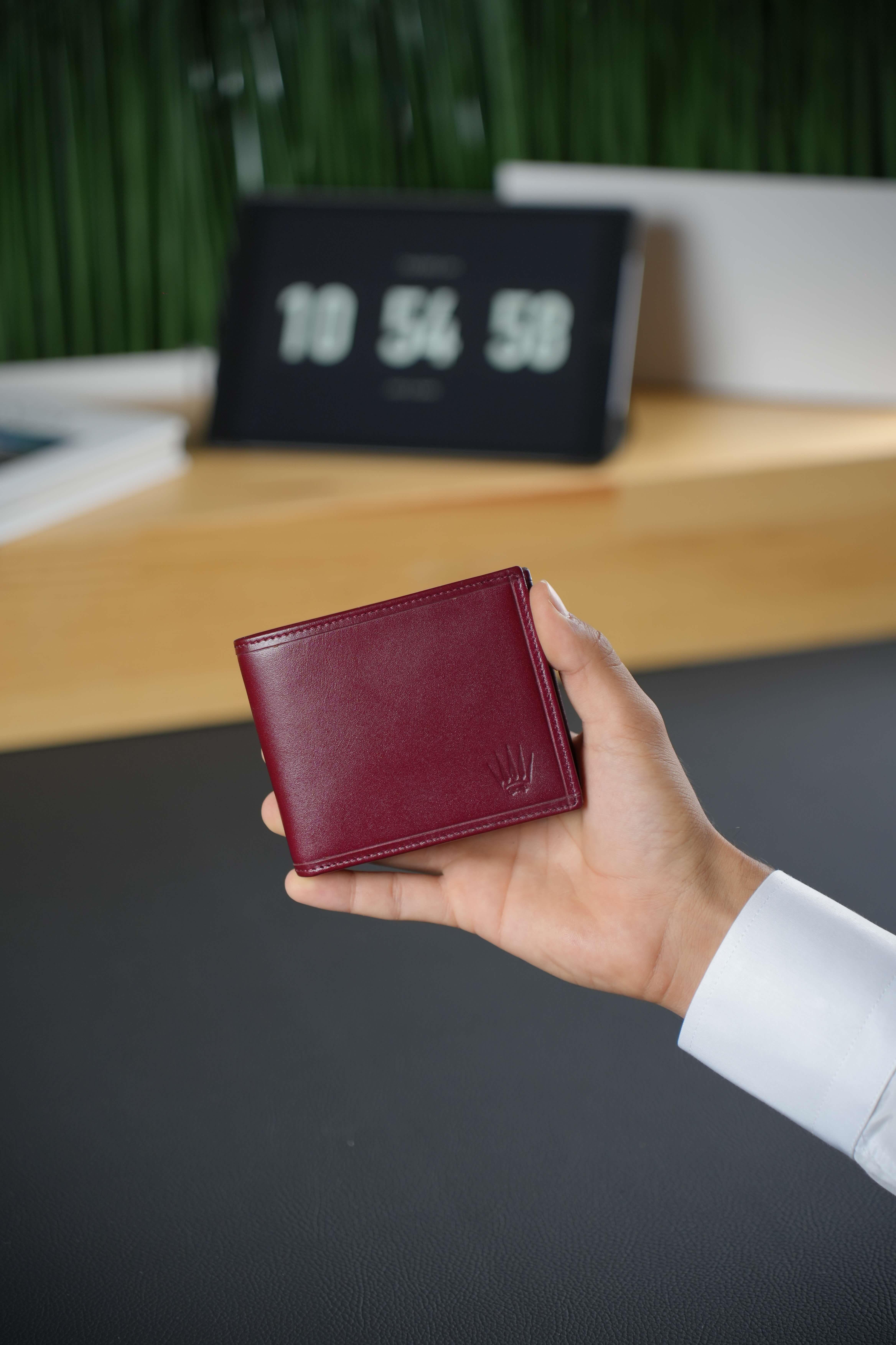 Hakiki Deri Cüzdan Bordo 13 Kart Bölmeli  Şeffaf Kimlik ve Ehliyet Alanı, Çift Para Bölmeli,Dikiş Detaylı Yumuşak Deri KevınCüzdan ve KartlıkWATCHOFROYALKEVINHakiki Deri Cüzdan Bordo 13 Kart Bölmeli  Şeffaf Kimlik ve Ehliyet Alanı, Çift Para Bölmeli,Dikiş Detaylı Yumuşak Deri Kevın