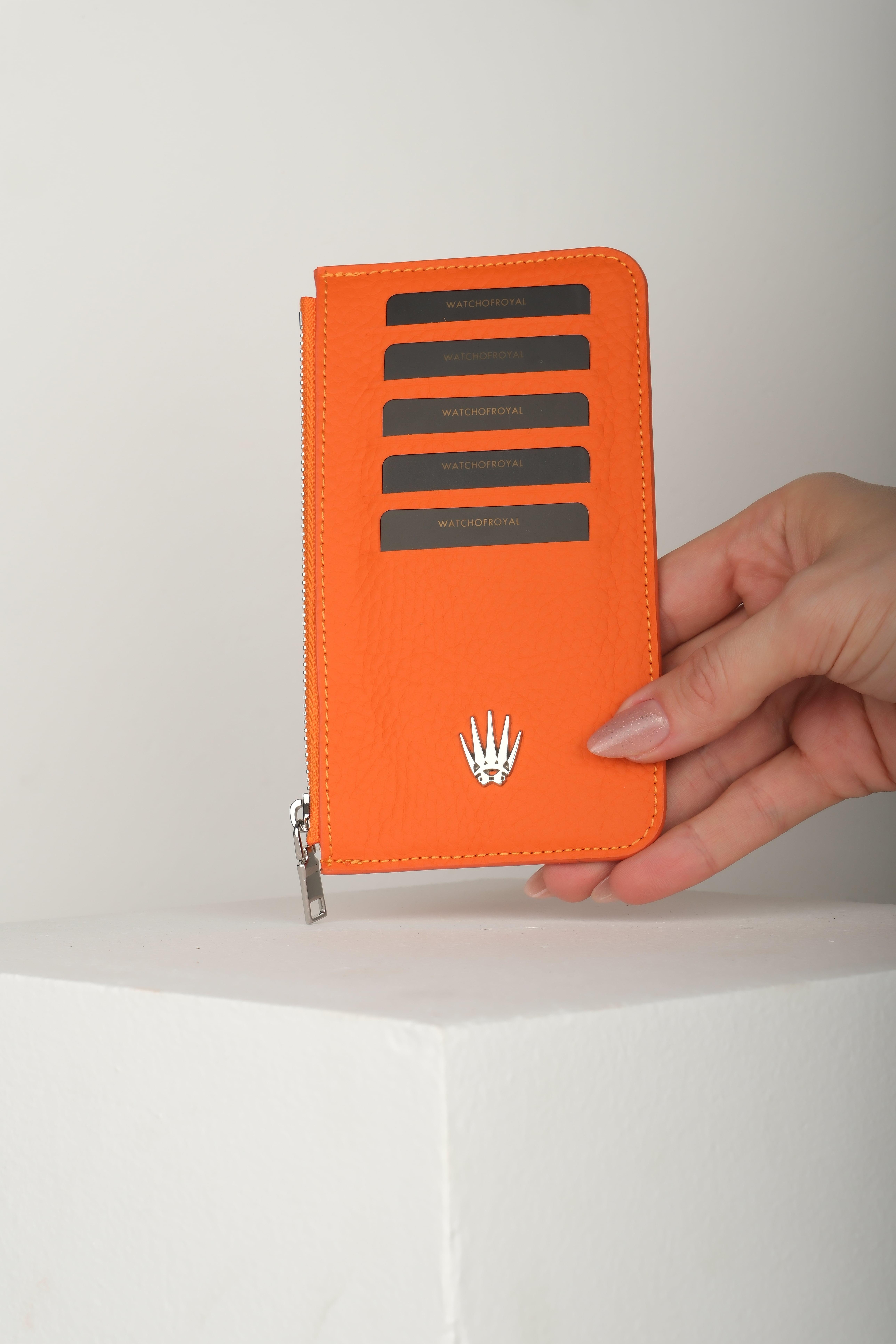 Lexis Turuncu Hakiki Deri Fermuarlı Kartlık Cüzdan ve KartlıkWATCHOFROYALLEXİSLexis Turuncu Hakiki Deri Fermuarlı Kartlık 