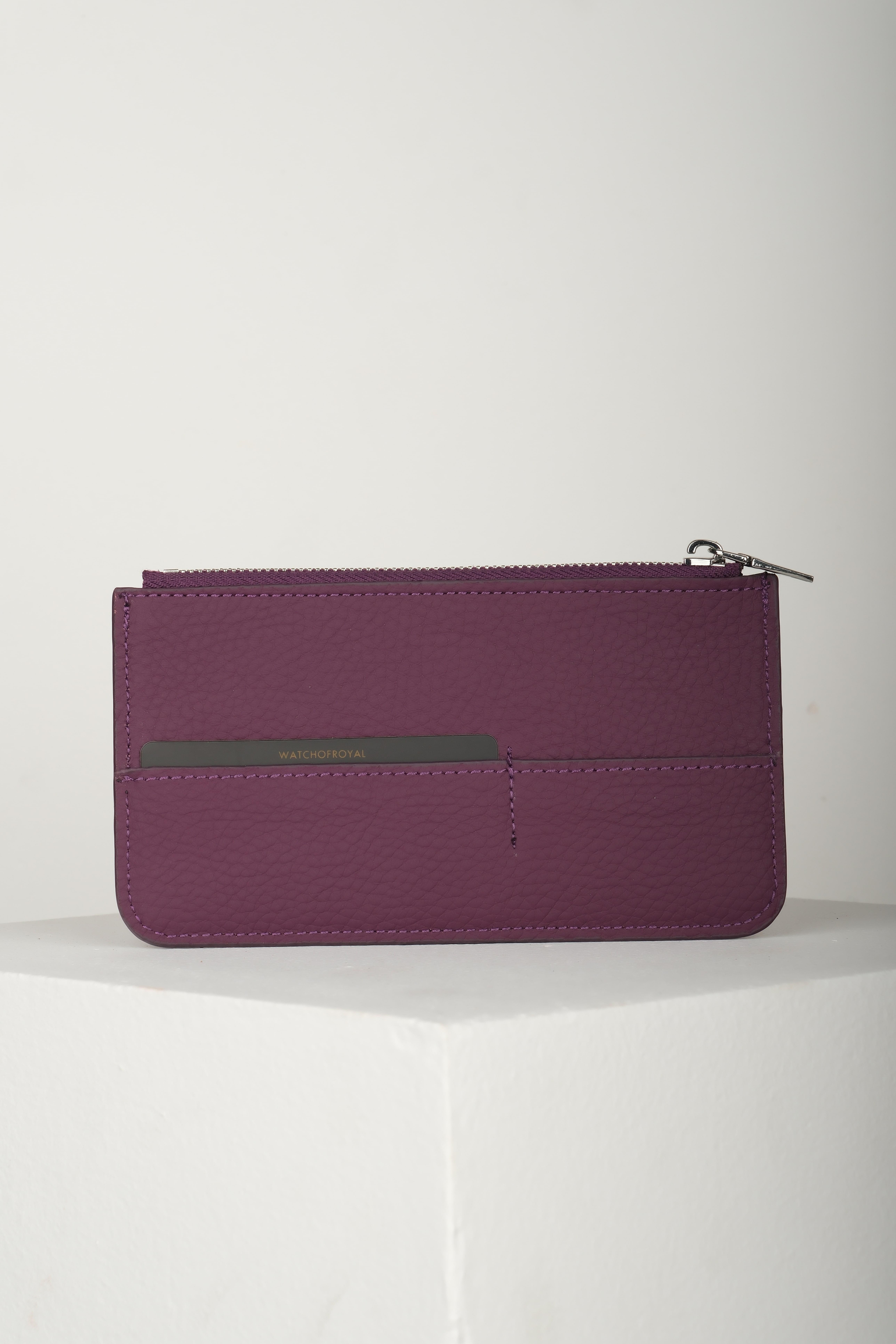 Lexis Mor Hakiki Deri Fermuarlı Kartlık Cüzdan ve KartlıkWATCHOFROYALLEXİSLexis Mor Hakiki Deri Fermuarlı Kartlık 