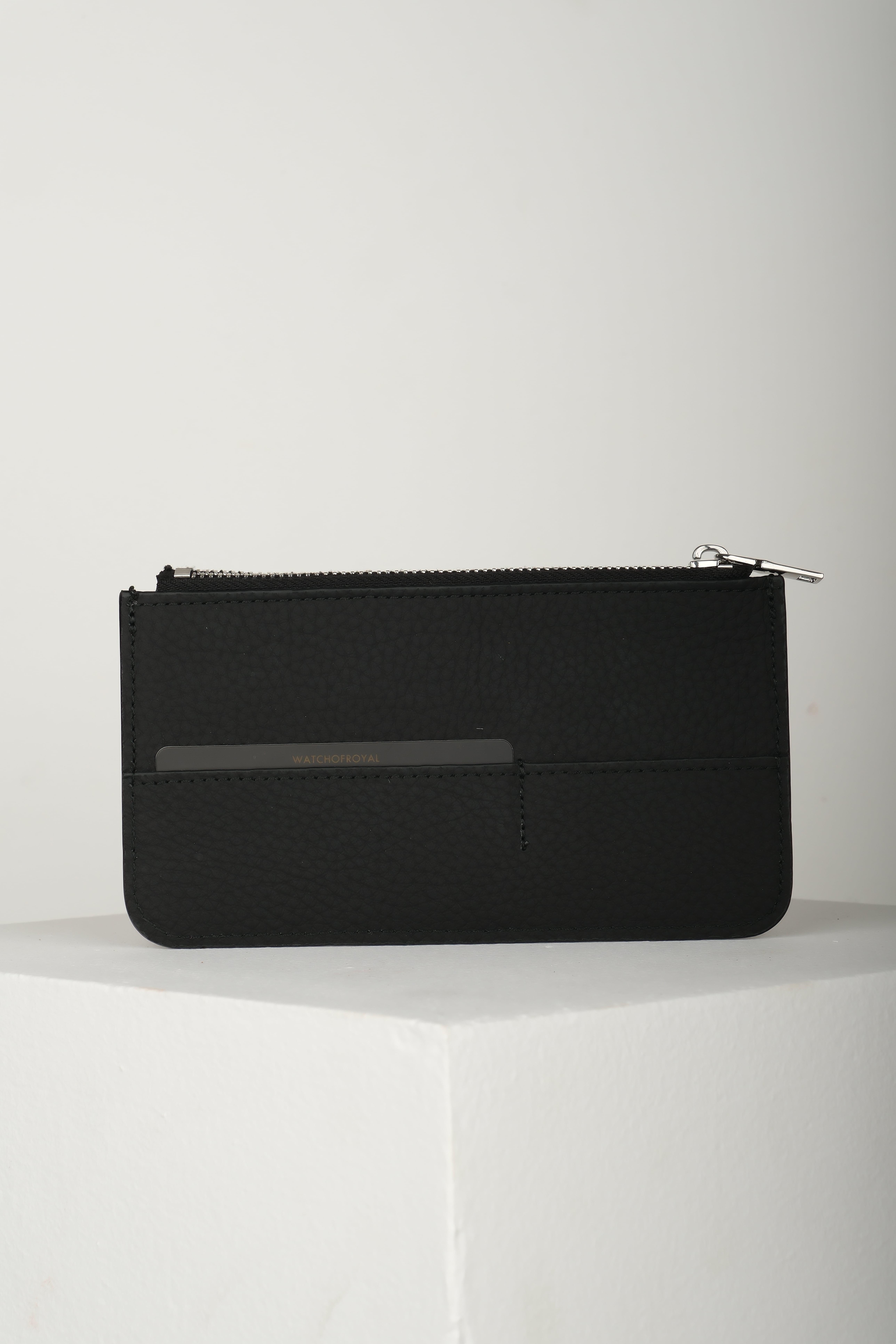 Lexis Siyah Hakiki Deri Fermuarlı Kartlık WalletWATCHOFROYALLEXİSLexis Siyah Hakiki Deri Fermuarlı Kartlık 