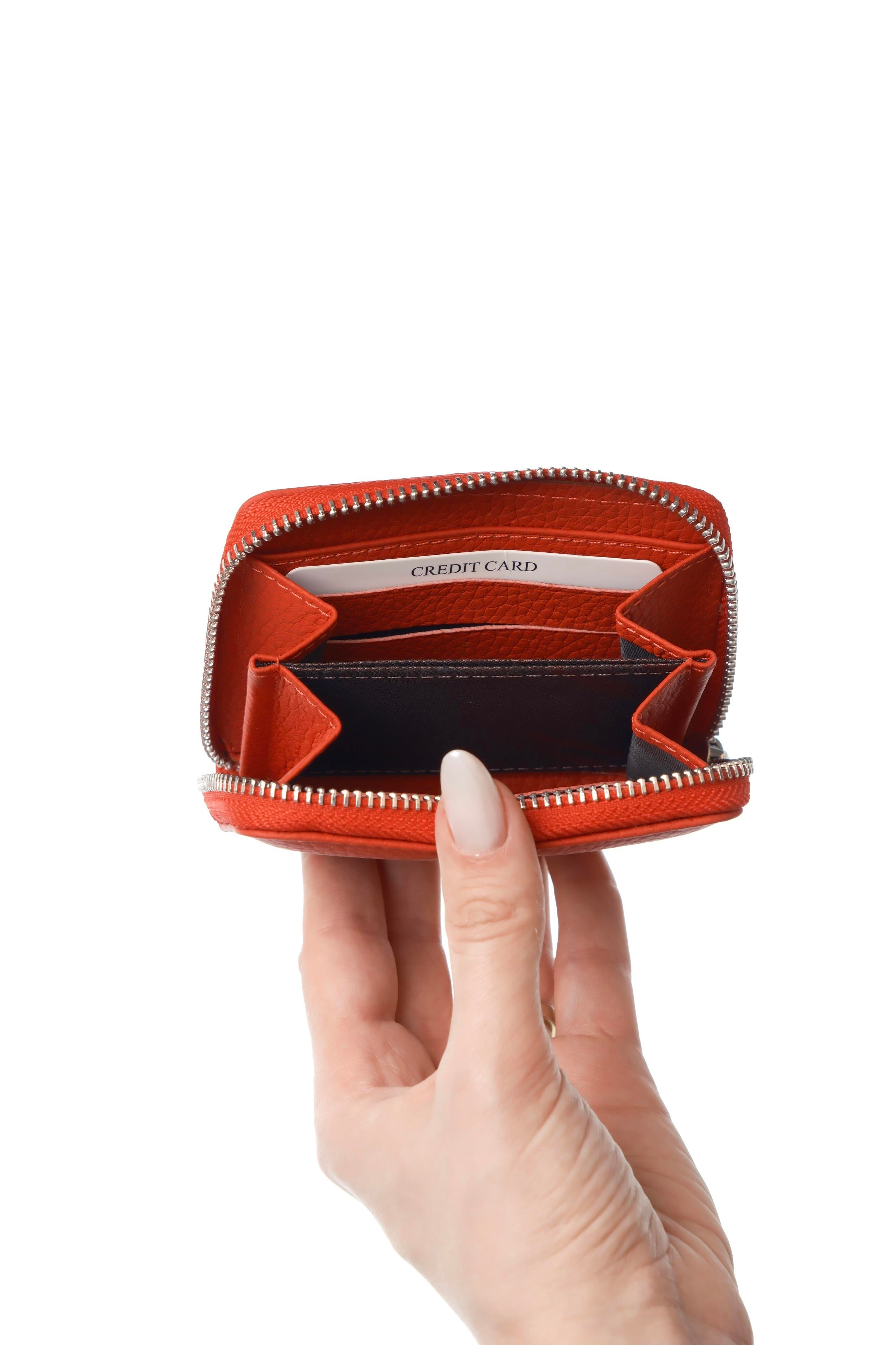 Lyon Kırmızı Hakiki Deri Cüzdan Kartlık Cüzdan ve KartlıkWATCHOFROYALLyonLyon Kırmızı Hakiki Deri Cüzdan Kartlık 