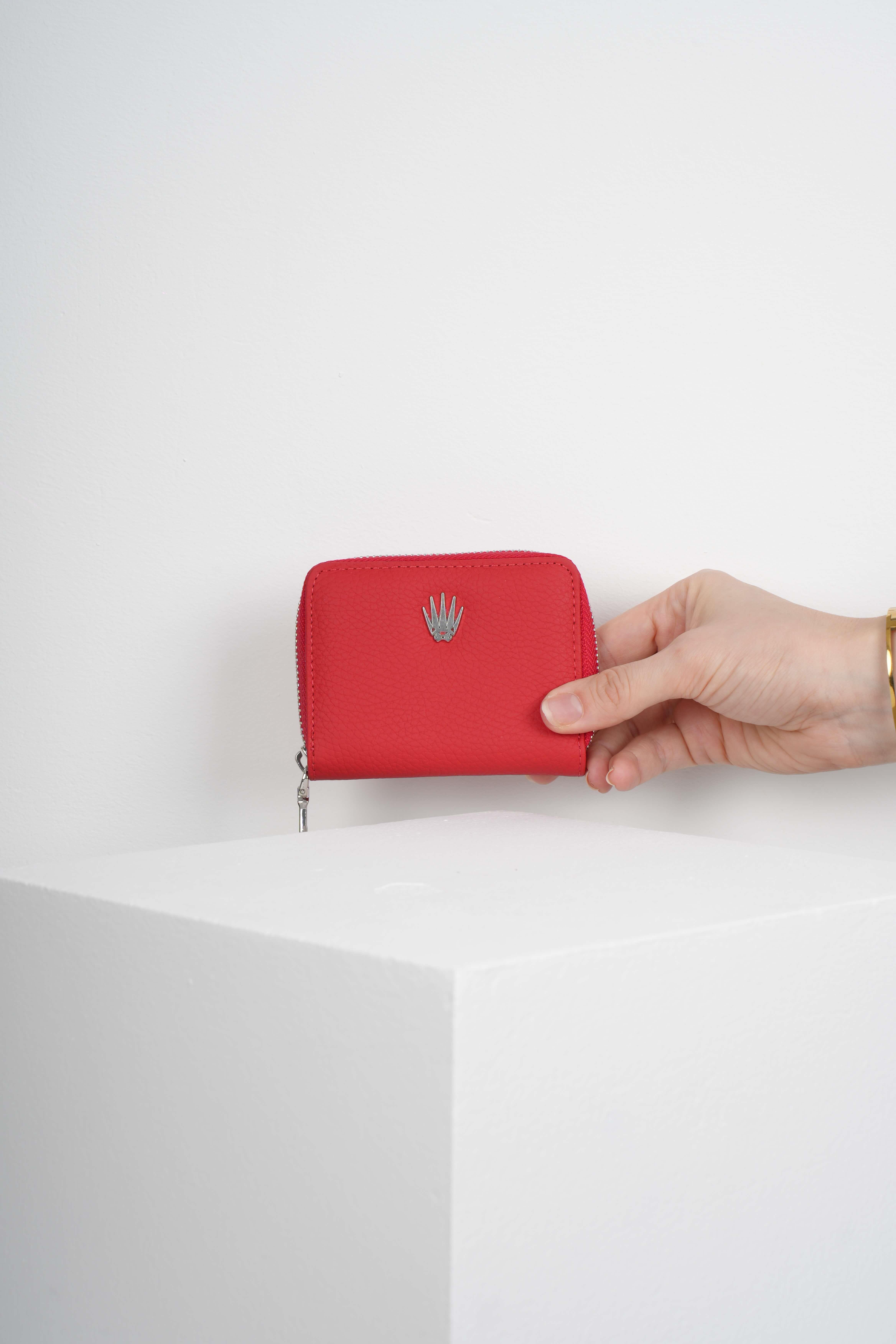 Lyon Kırmızı Hakiki Deri Cüzdan Kartlık Cüzdan ve KartlıkWATCHOFROYALLyonLyon Kırmızı Hakiki Deri Cüzdan Kartlık 