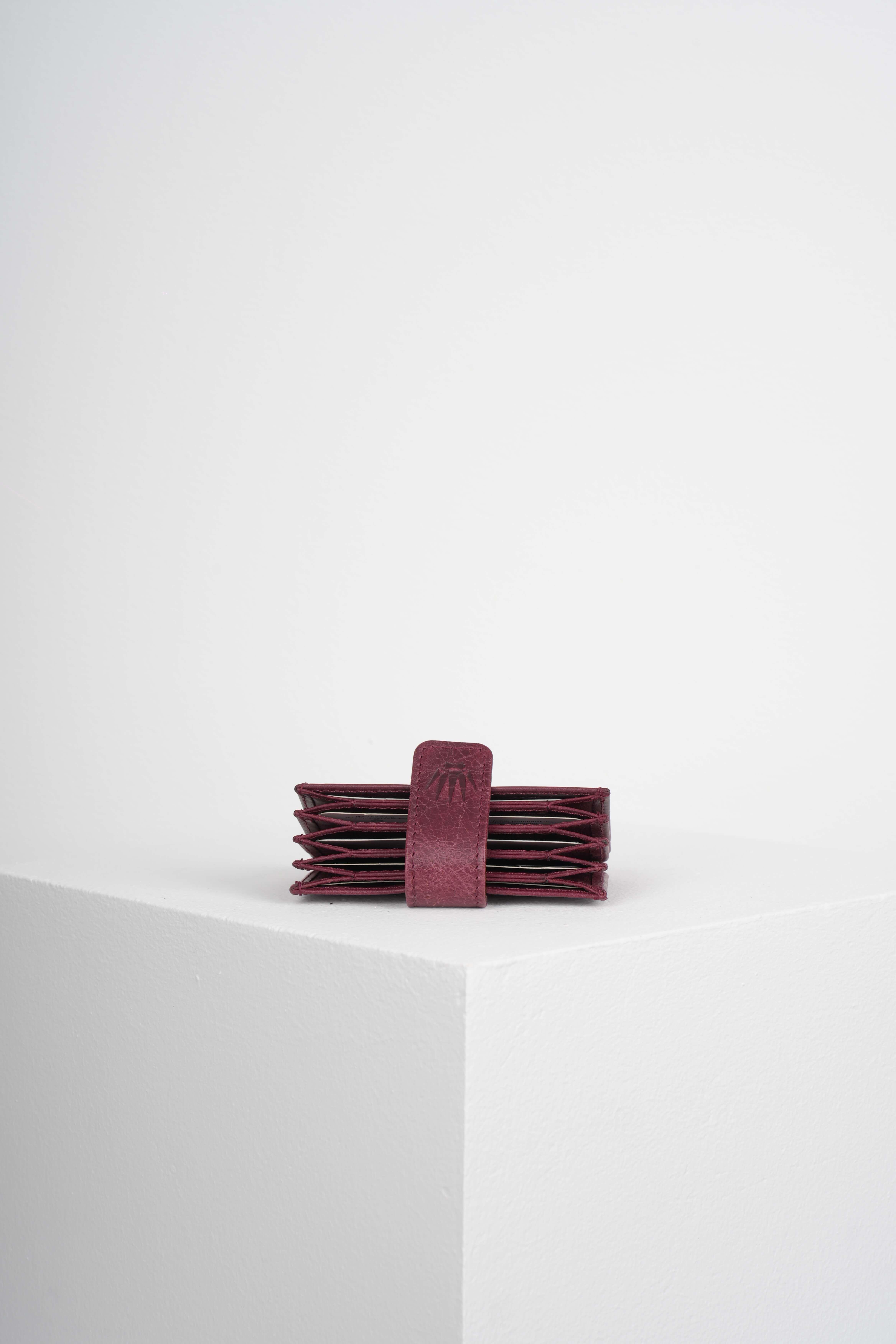 NORWICH CRAZY BORDO KARTLIKCüzdan ve KartlıkWATCHOFROYALNRWCHCRBRDNORWICH CRAZY BORDO KARTLIK