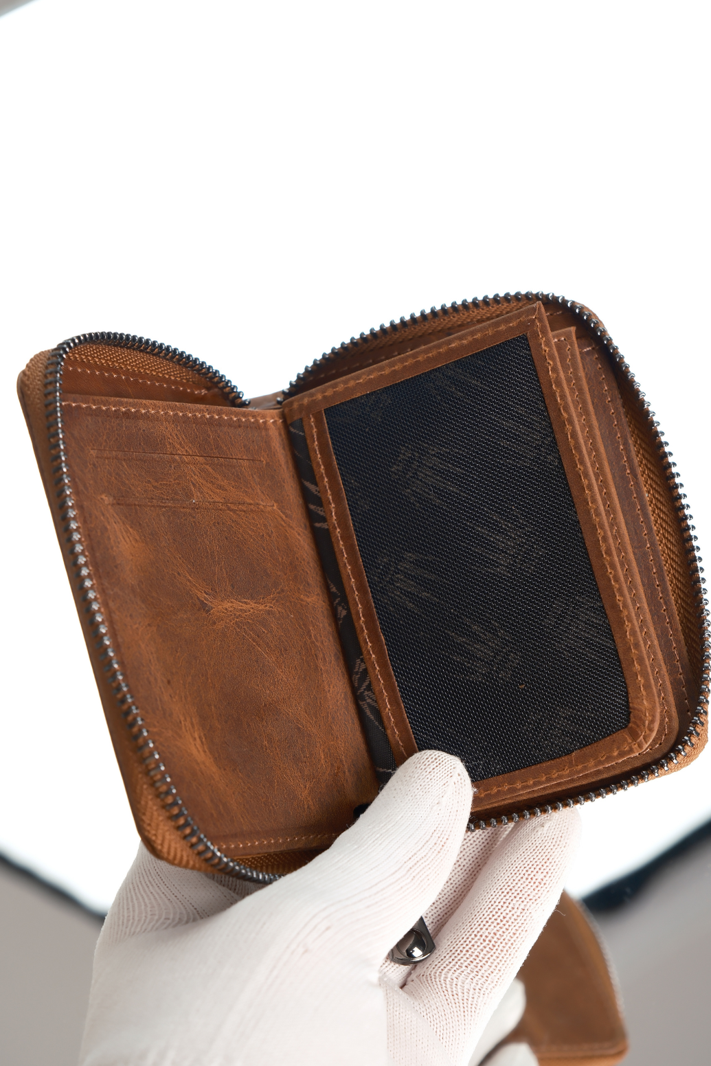 PETTY ZIPPER CRAZY TAN MINI WALLETWalletWATCHOFROYALPETTYCRZYTBAPETTY ZIPPER CRAZY TAN MINI WALLET