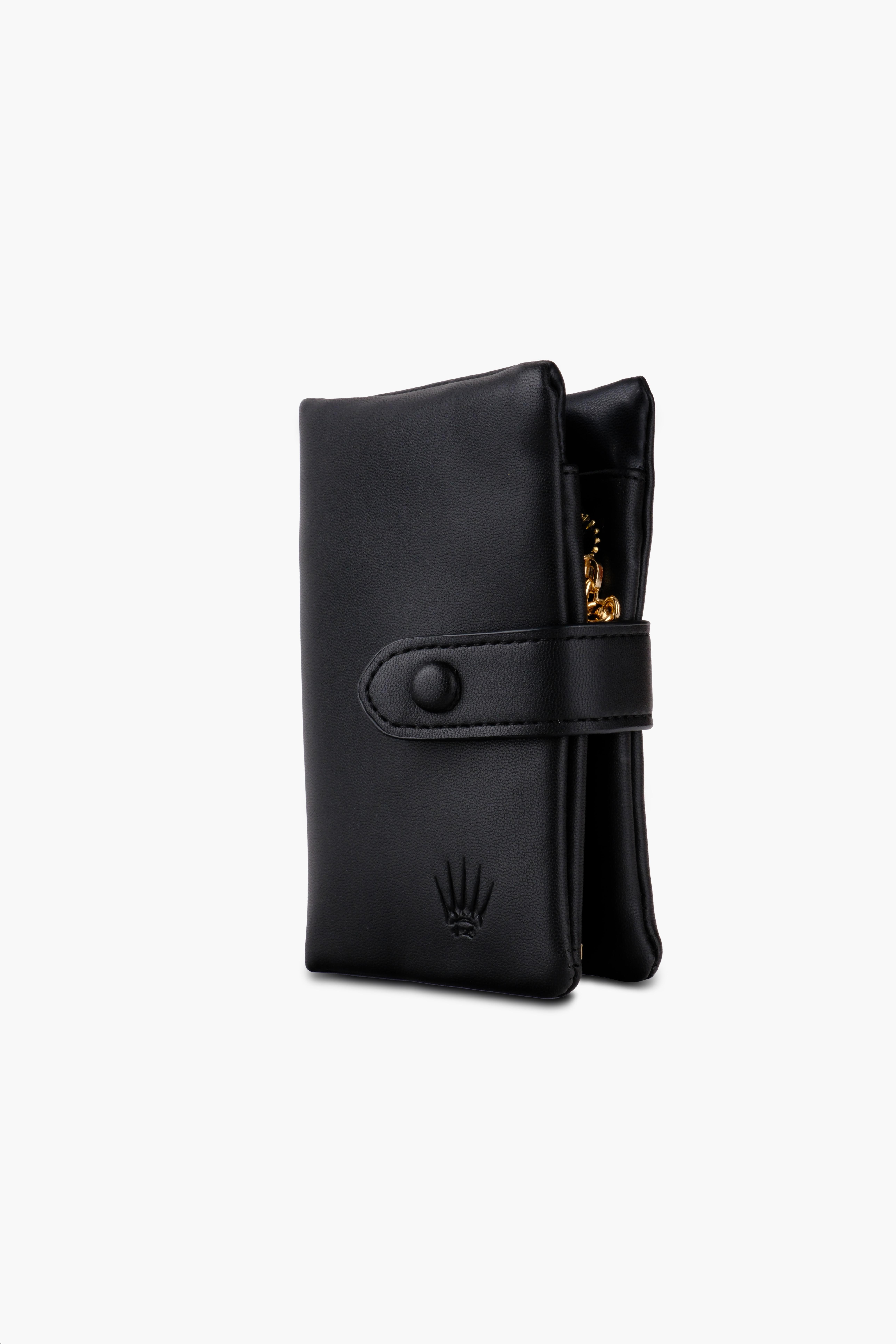 SİYAH KARTLIK VE CÜZDAN 6 ADET KART BÖLMELİ ÇITÇIT KİLİT SİSTEMLİ TASARIM CÜZDAN RODICACüzdan ve KartlıkWATCHOFROYALRODICASİYAH KARTLIK VE CÜZDAN 6 ADET KART BÖLMELİ ÇITÇIT KİLİT SİSTEMLİ TASARIM CÜZDAN RODICA