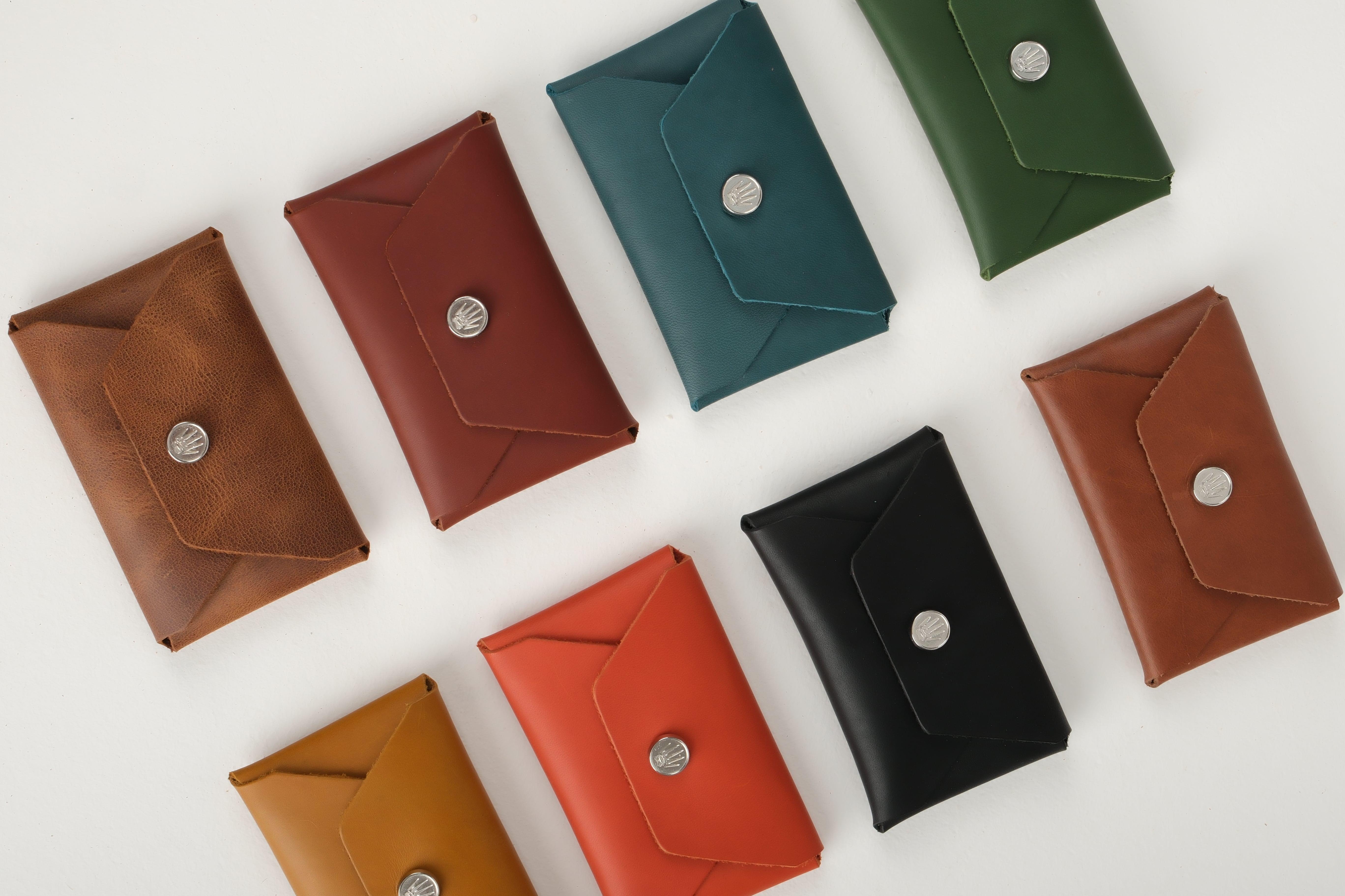 Hediye Seti Hakiki Deri Buttero Yeşil Cüzdan&Anahtarlık Cüzdan ve KartlıkWATCHOFROYALSecureVaultHediye Seti Hakiki Deri Buttero Yeşil Cüzdan&Anahtarlık 