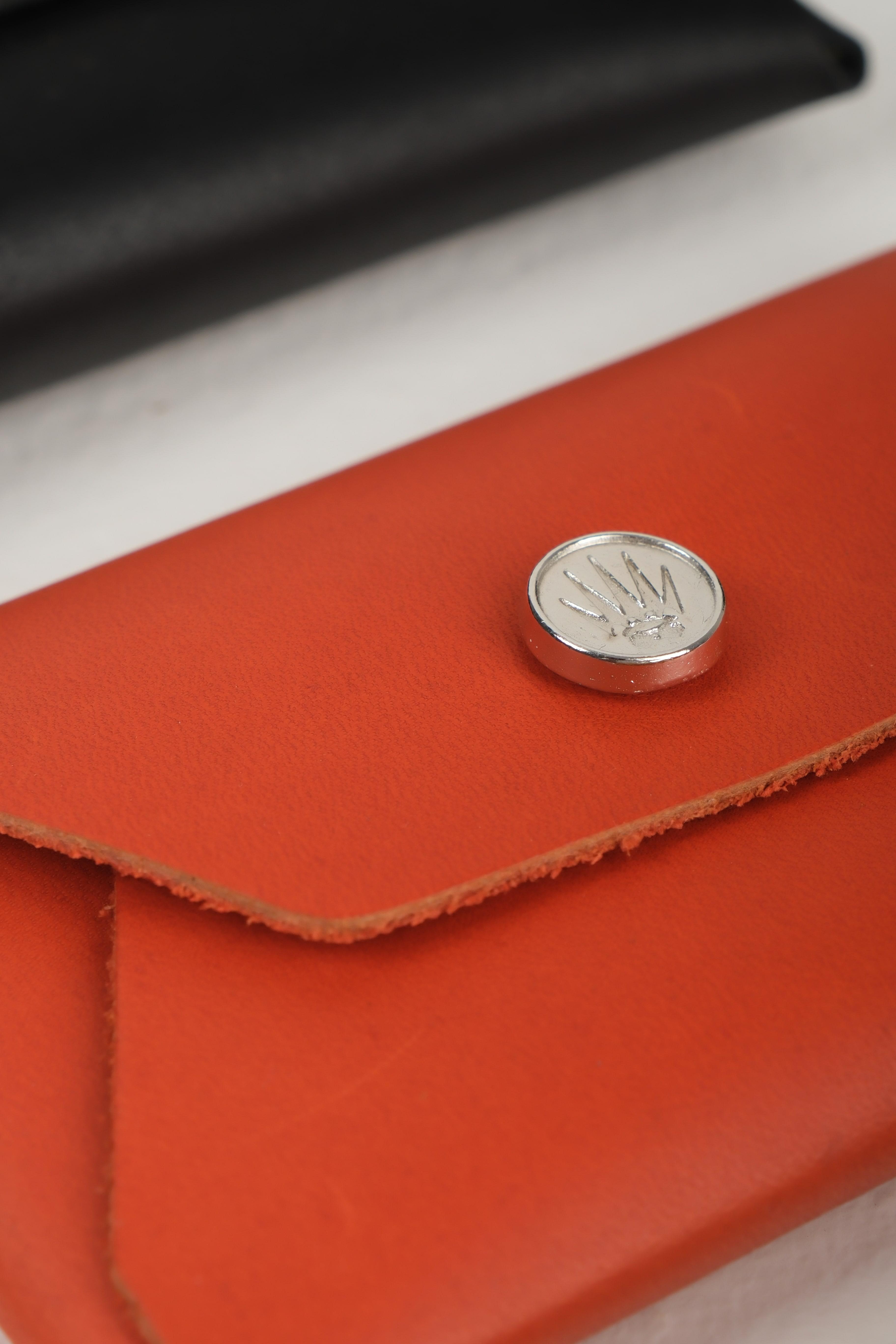 Hediye Seti Hakiki Deri Buttero Turuncu Cüzdan&Anahtarlık Cüzdan ve KartlıkWATCHOFROYALSecureVaultHediye Seti Hakiki Deri Buttero Turuncu Cüzdan&Anahtarlık 