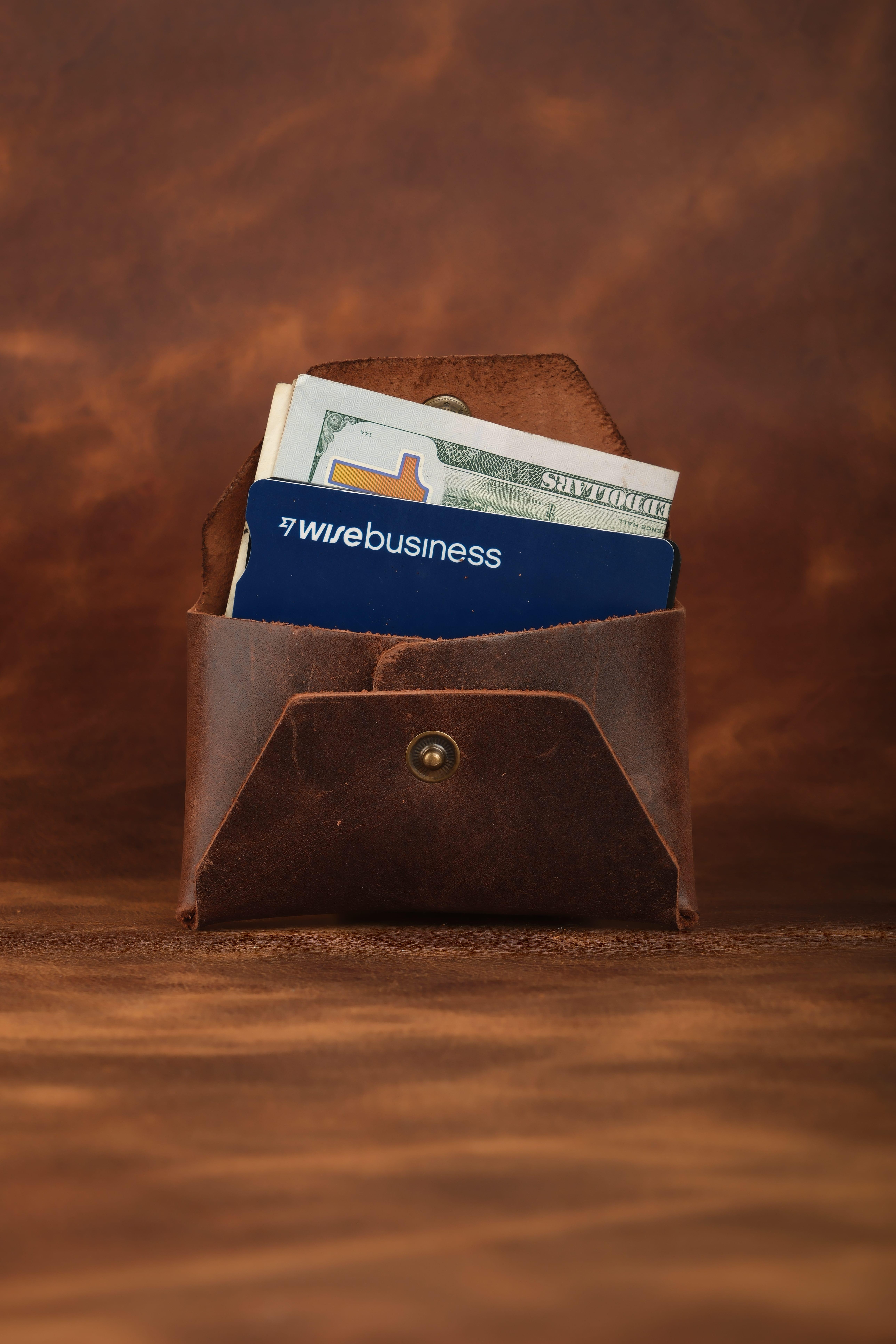 VERMONT BROWN GENUINE LEATHER WALLETWalletWATCHOFROYALVERMNTBRWNVERMONT BROWN GENUINE LEATHER WALLET