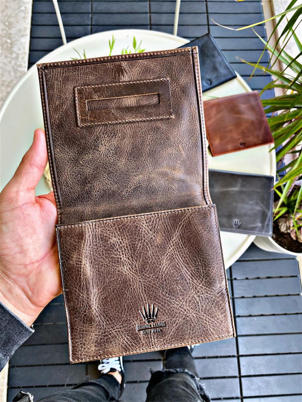 DERİ TÜTÜN KESESİ CRAZY BROWNCUZDAN&EL ÇANTASICÜZDAN & ELÇANTASITÜTÜNKESCRZBRWNDERİ TÜTÜN KESESİ CRAZY BROWN