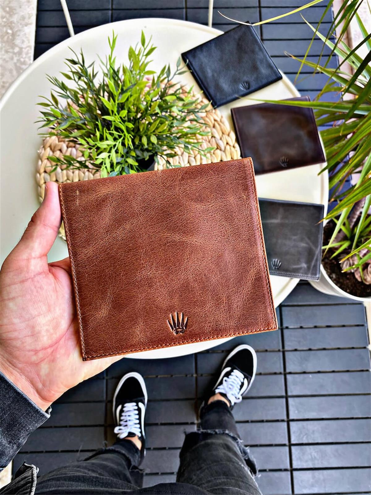 DERİ TÜTÜN KESESİ CRAZY TABACUZDAN&EL ÇANTASICÜZDAN & ELÇANTASITÜTÜNKESCRZTABADERİ TÜTÜN KESESİ CRAZY TABA