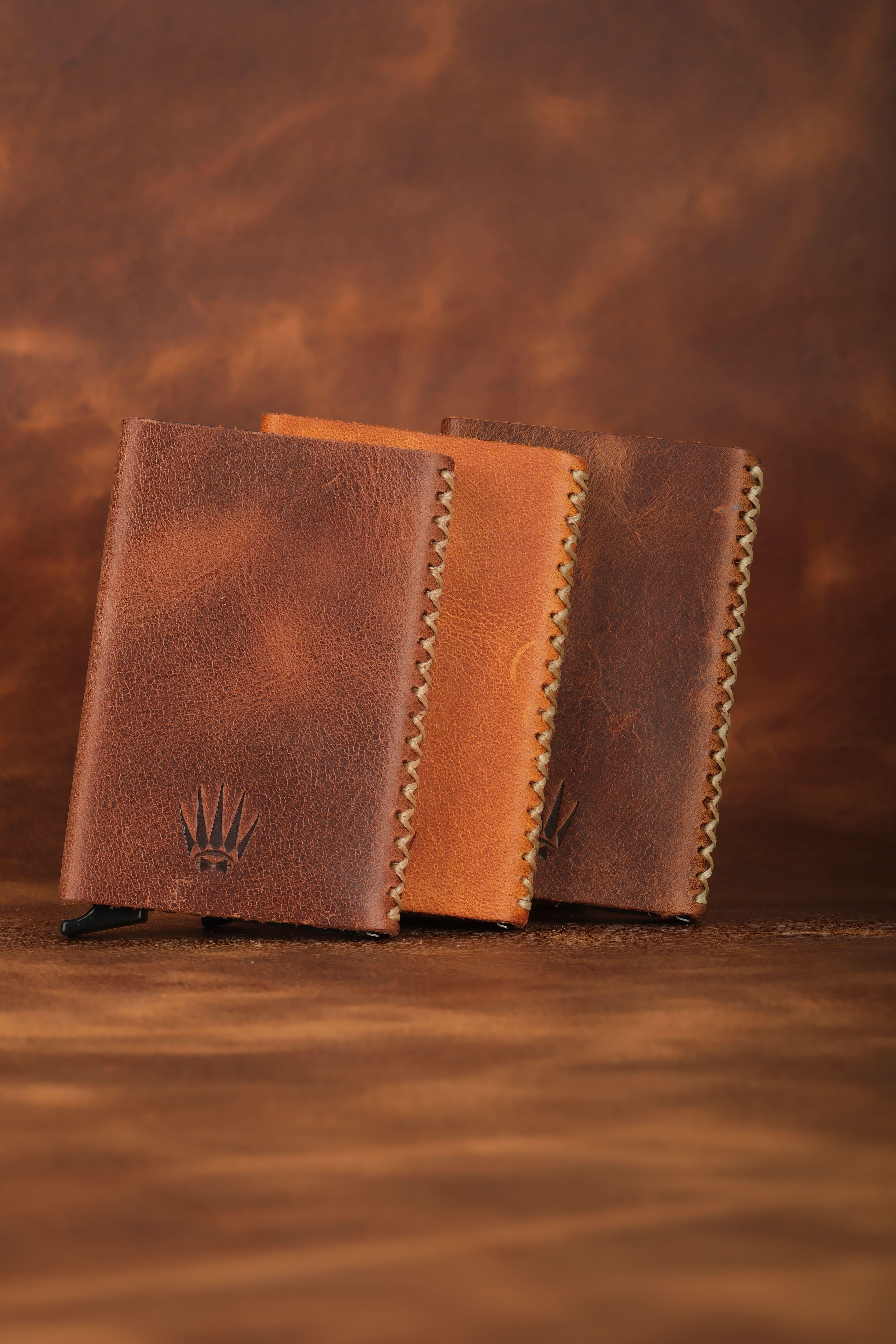 Hakiki Deri Kahverengi Cüzdan 9 Kart Bölmeli & Kartlık, %100 Hakiki Deri Mekanizmalı ve RFID Korumalı LexıCüzdan&Kartlık KonseptWATCHOFROYALLEXIHakiki Deri Kahverengi Cüzdan 9 Kart Bölmeli & Kartlık, %100 Hakiki Deri Mekanizmalı ve RFID Korumalı Lexı