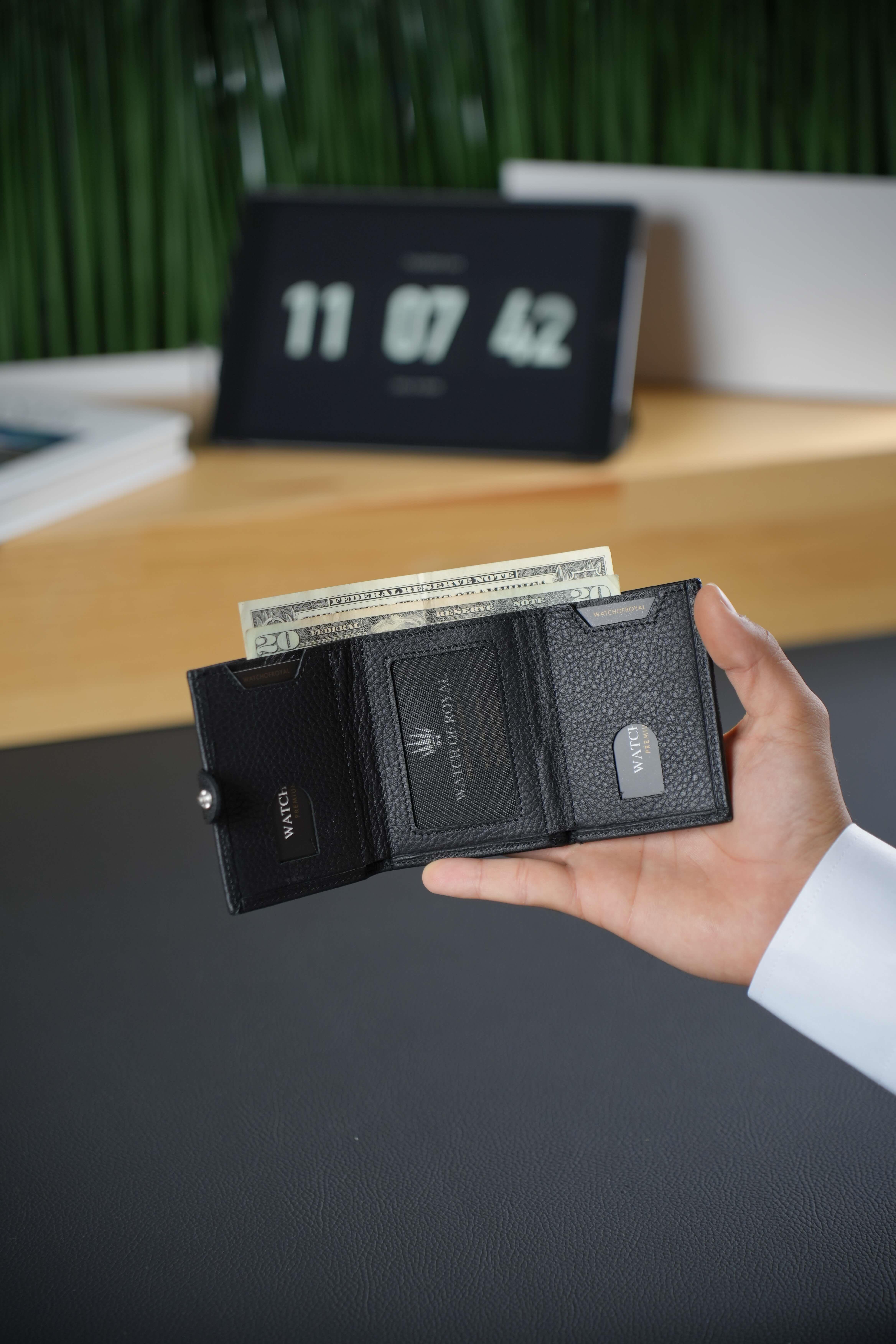 Scott Yeşil Hakiki Deri Cüzdan - Modern ve Fonksiyonel Cüzdan WalletWATCHOFROYALScottScott Yeşil Hakiki Deri Cüzdan - Modern ve Fonksiyonel Cüzdan 