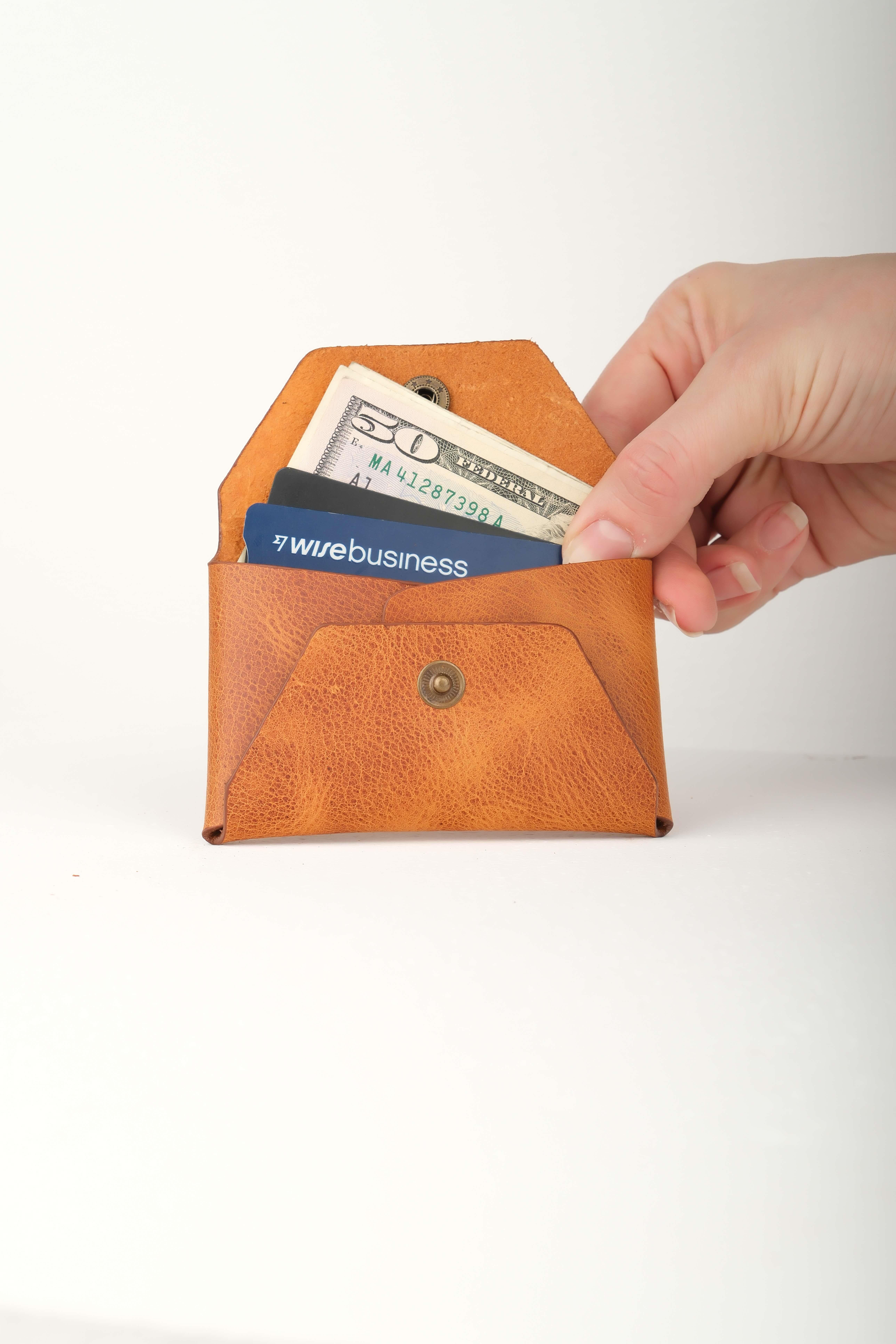 Clot Sarı Hakiki Deri Cüzdan Kartlık SecureVaultCüzdan&Kartlık KonseptWATCHOFROYALSecureVaultClot Sarı Hakiki Deri Cüzdan Kartlık SecureVault