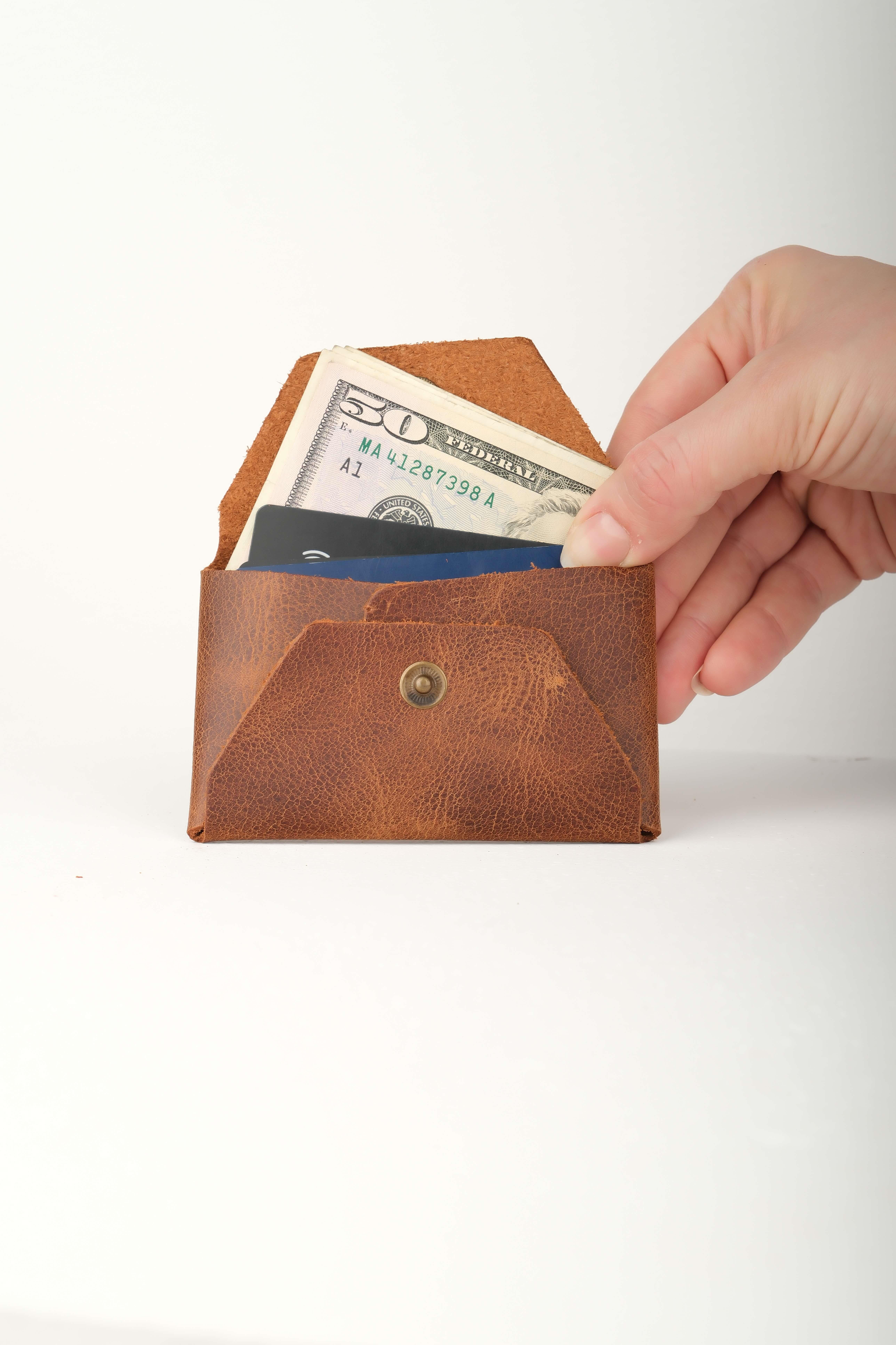 Clot Taba Hakiki Deri Cüzdan Kartlık SecureVaultWalletWATCHOFROYALSecureVaultClot Taba Hakiki Deri Cüzdan Kartlık SecureVault