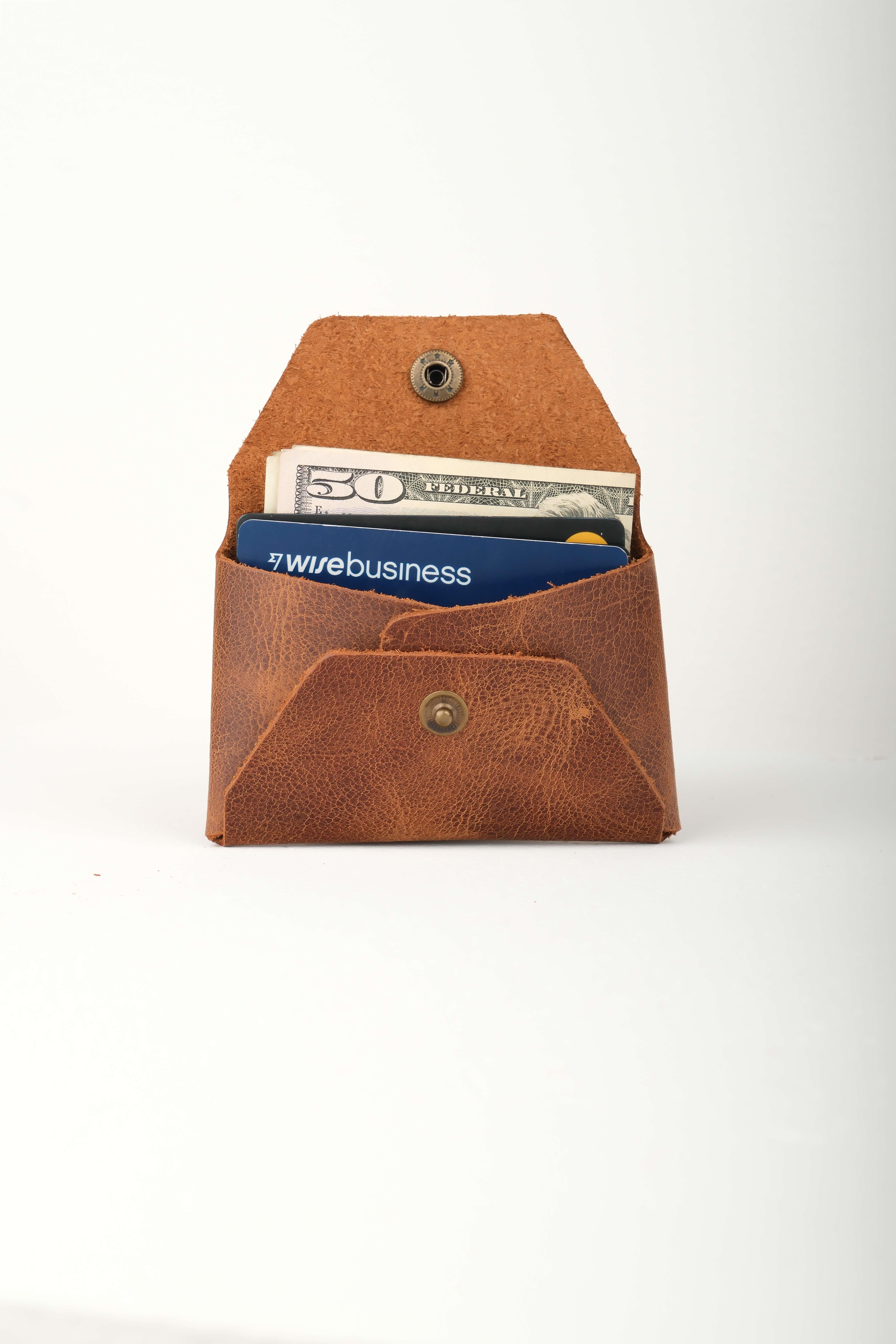 Clot Taba Hakiki Deri Cüzdan Kartlık SecureVaultWalletWATCHOFROYALSecureVaultClot Taba Hakiki Deri Cüzdan Kartlık SecureVault