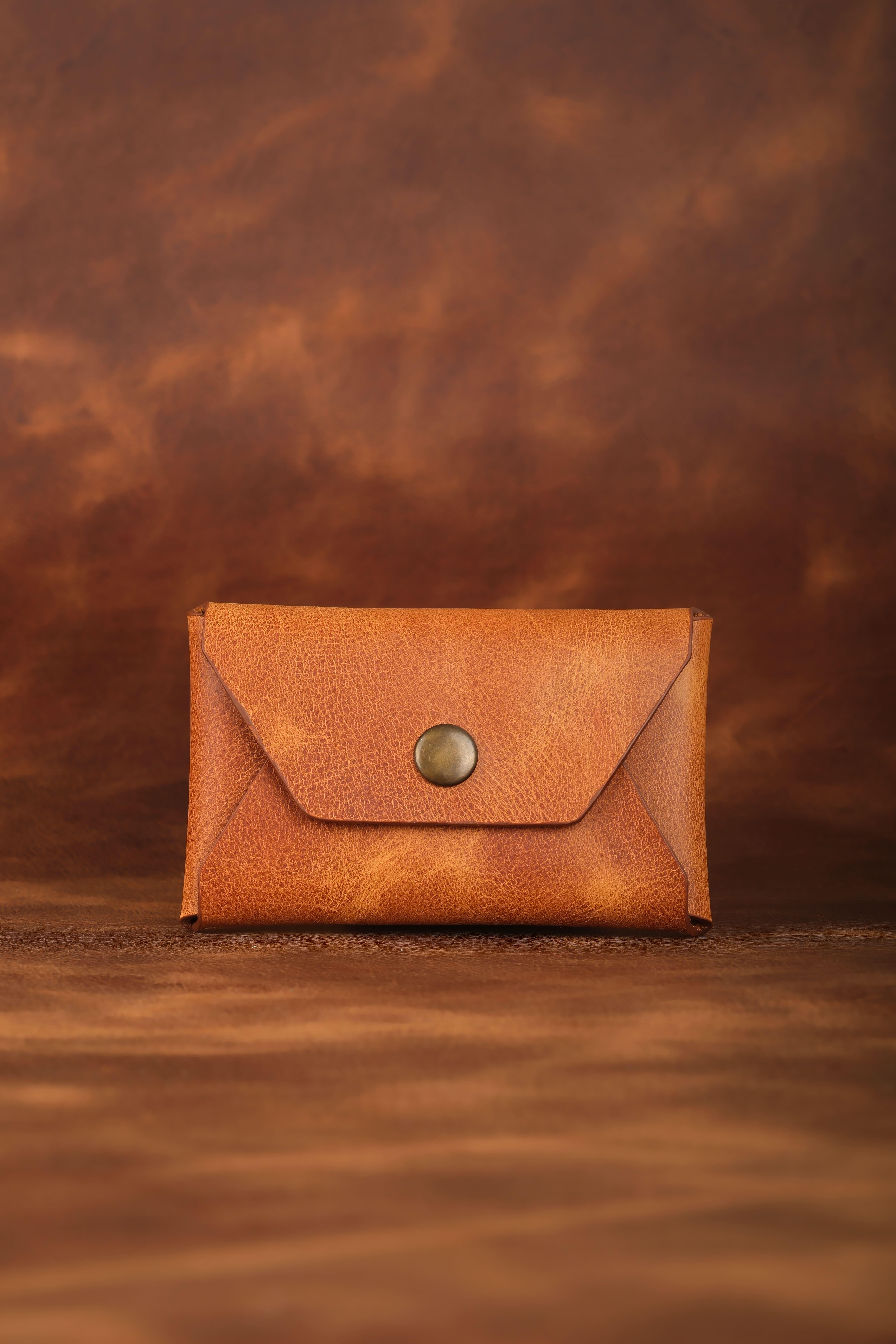 Hakiki Deri Cüzdan ve Kartlık CLOT SARI Çift Para Bölmeli, 10 Kart Bölmeli VermontCüzdan&Kartlık KonseptWATCHOFROYALVERMONTHakiki Deri Cüzdan ve Kartlık CLOT SARI Çift Para Bölmeli, 10 Kart Bölmeli Vermont