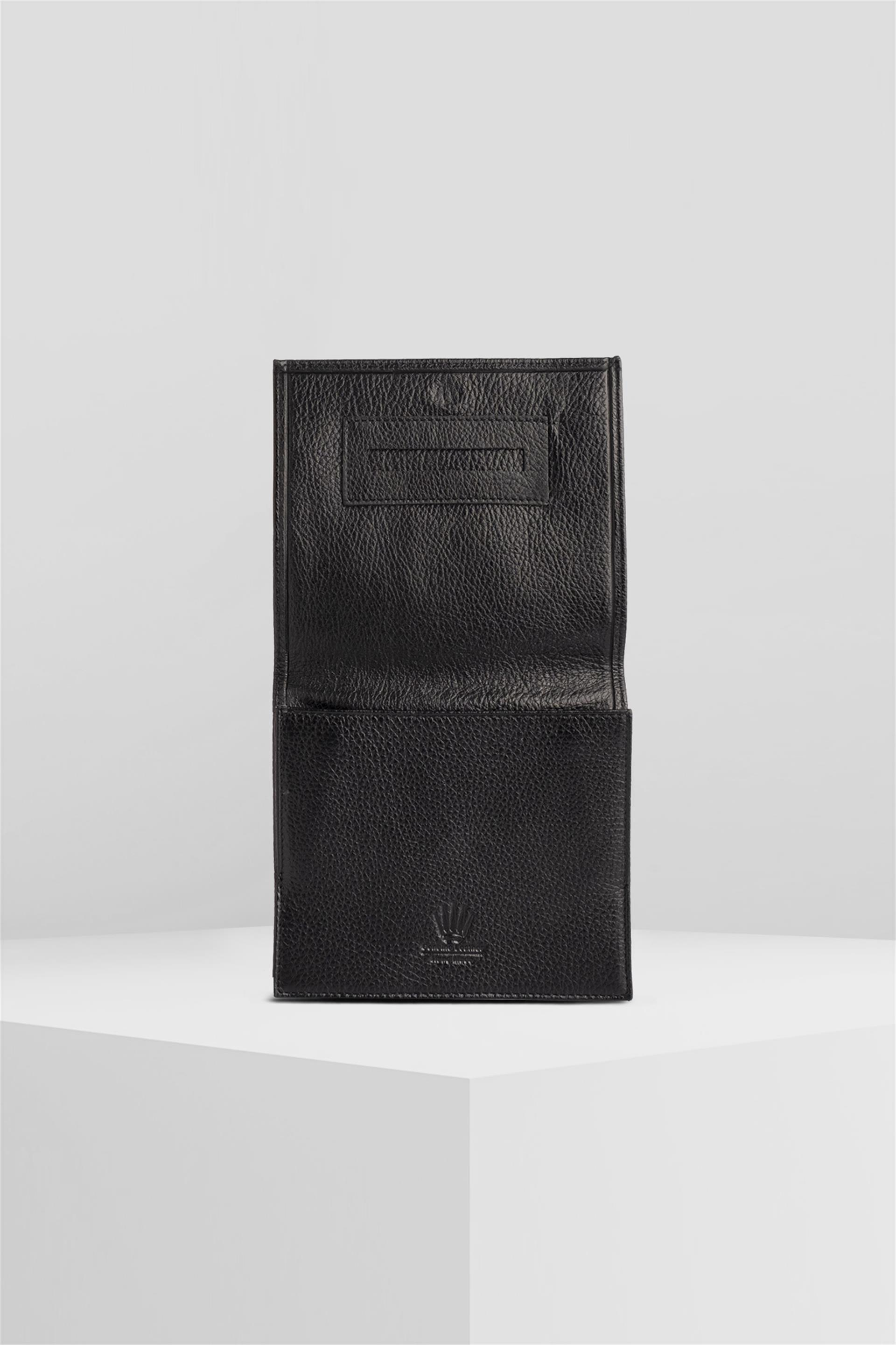 DERİ TÜTÜN KESESİ BLACKCÜZDAN&KARTLIKWATCHOFROYALTÜTÜNKESBLCKDERİ TÜTÜN KESESİ BLACK