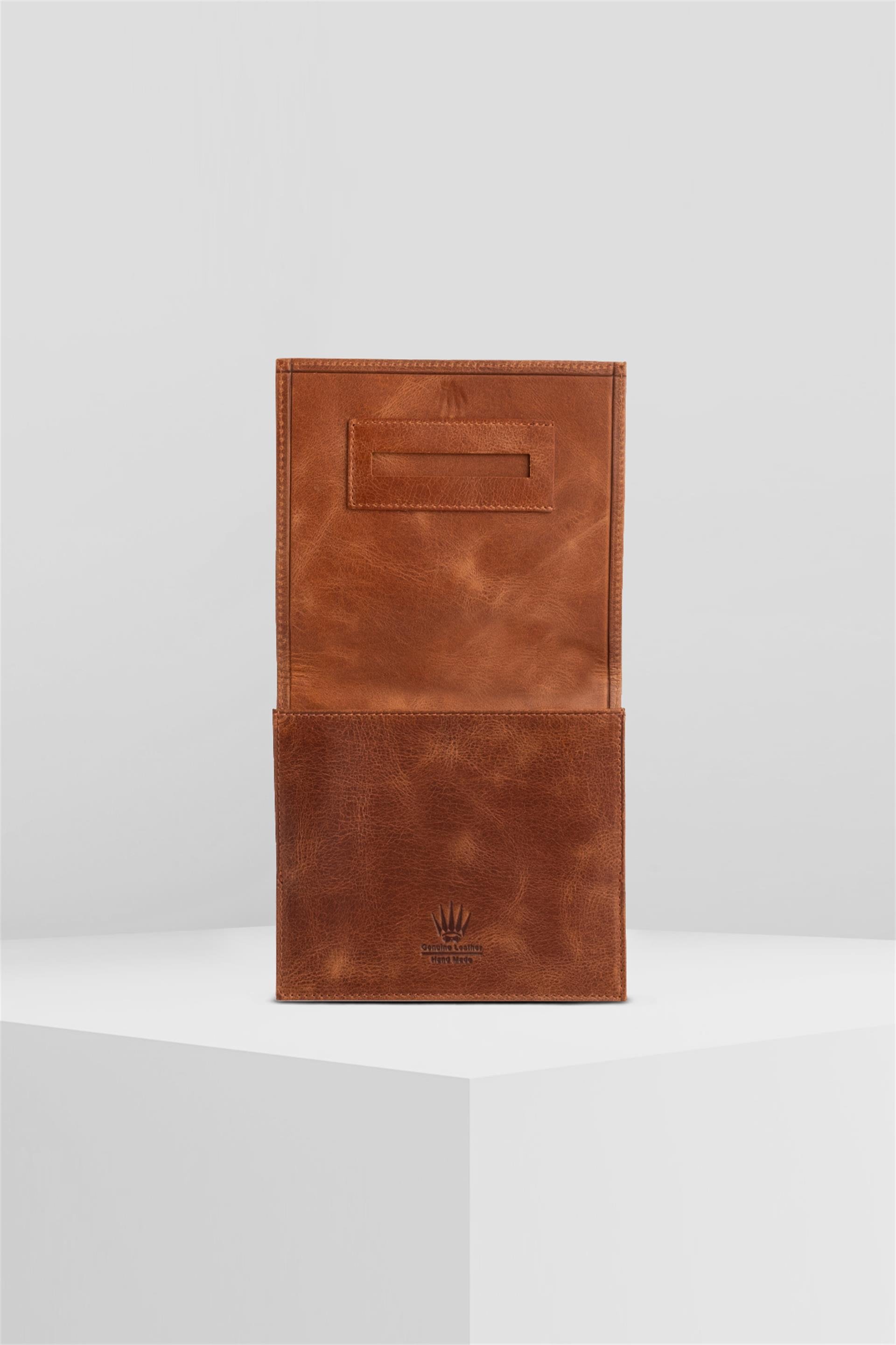 DERİ TÜTÜN KESESİ CRAZY TABACÜZDAN&KARTLIKWATCHOFROYALTÜTÜNKESCRZTABADERİ TÜTÜN KESESİ CRAZY TABA