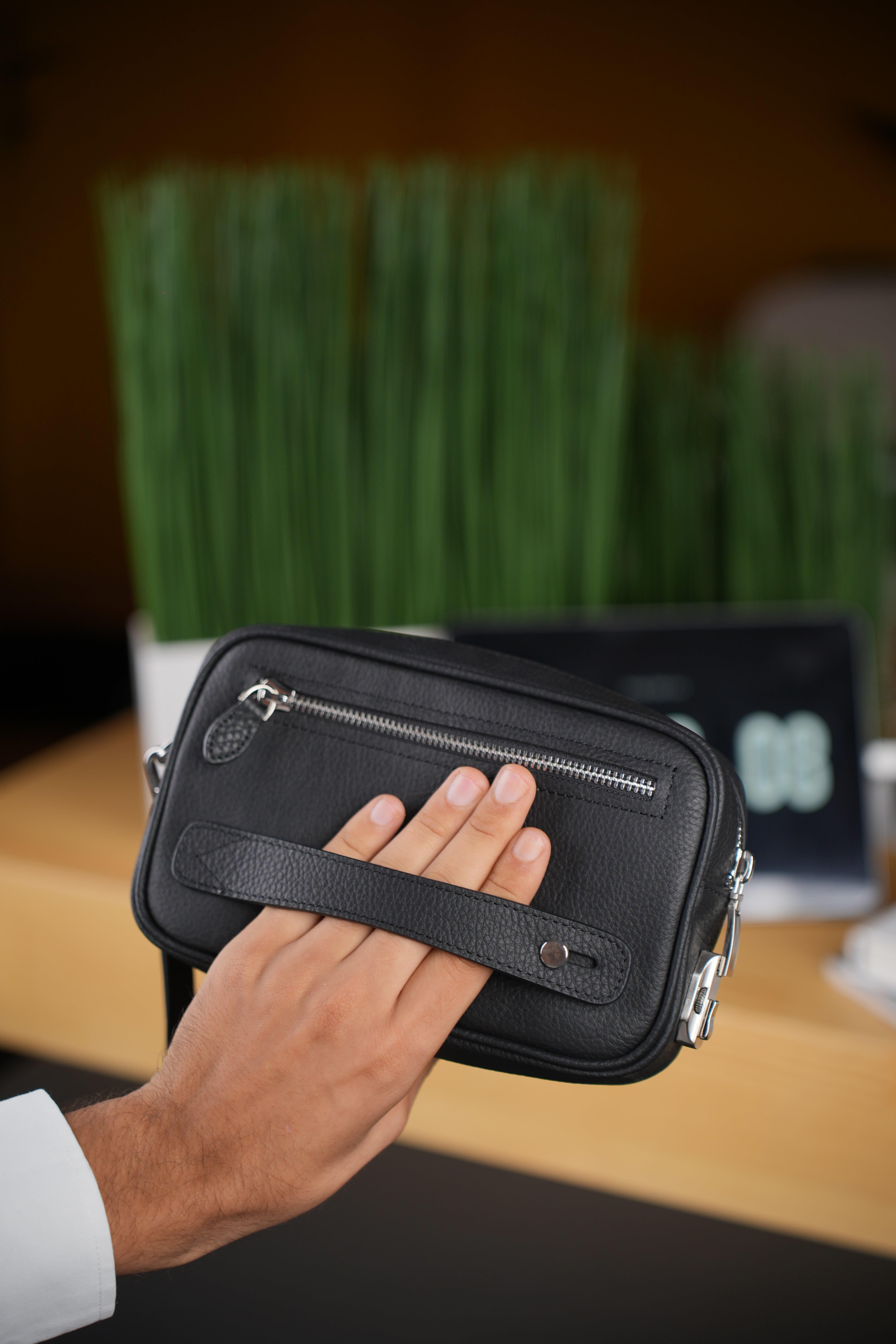 FOREST BLACK ŞİFRHANDİ GENUINE LEATHER HAND BAGHand BagWATCHOFROYALFRSTBLCKFOREST BLACK ŞİFRHANDİ GENUINE LEATHER HAND BAG